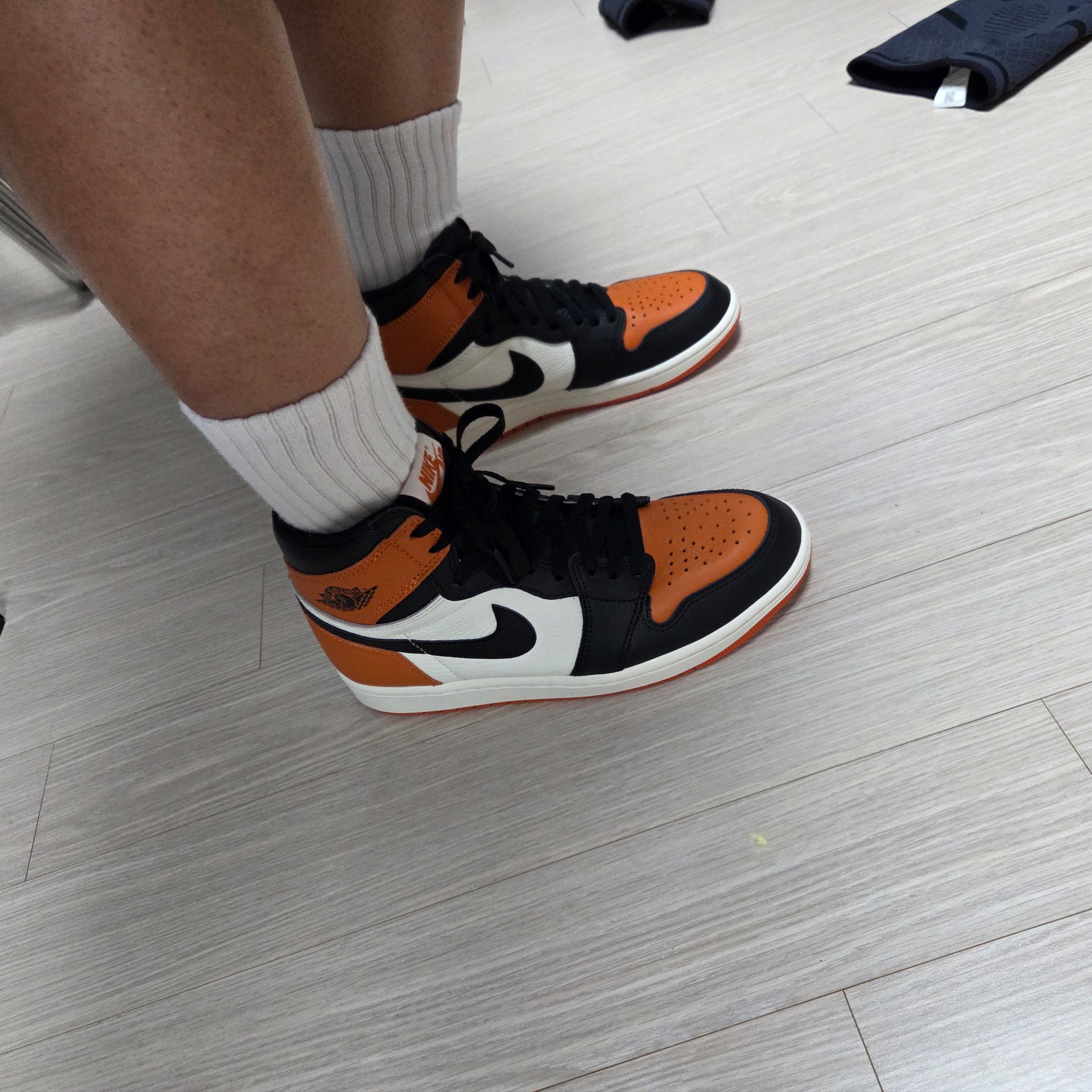 Jordan 1 Retro High OG Shattered Backboard 착용 스타일 - 4