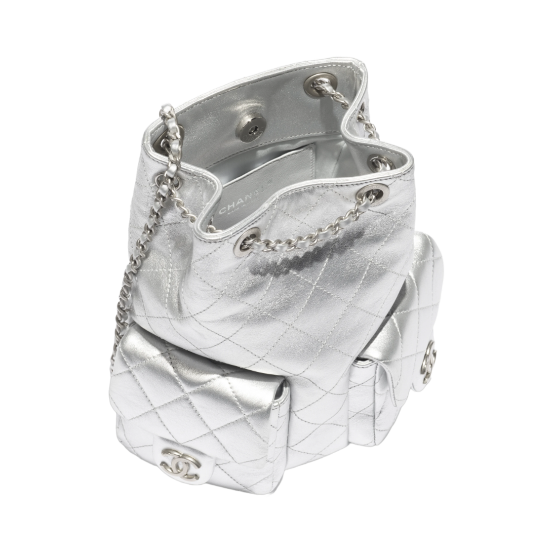 샤넬 백팩 메탈릭 램스킨 & 실버 메탈 실버(Chanel Backpack Metallic Lambskin & Silver Silver) - 2