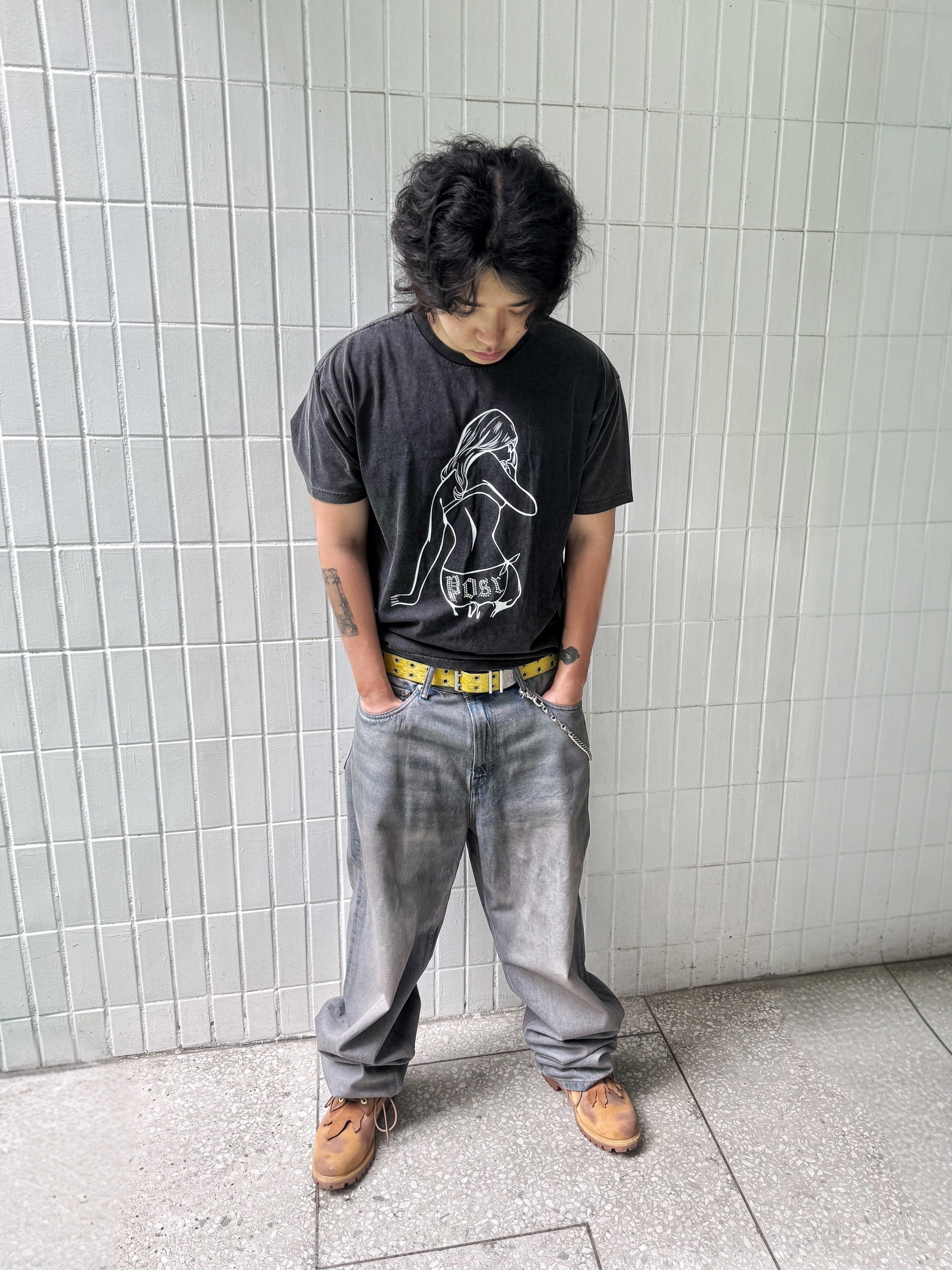 POSR Karen Tee, Timberland x Surgery 6 inch Boot Yellow - Wide 착용 스타일