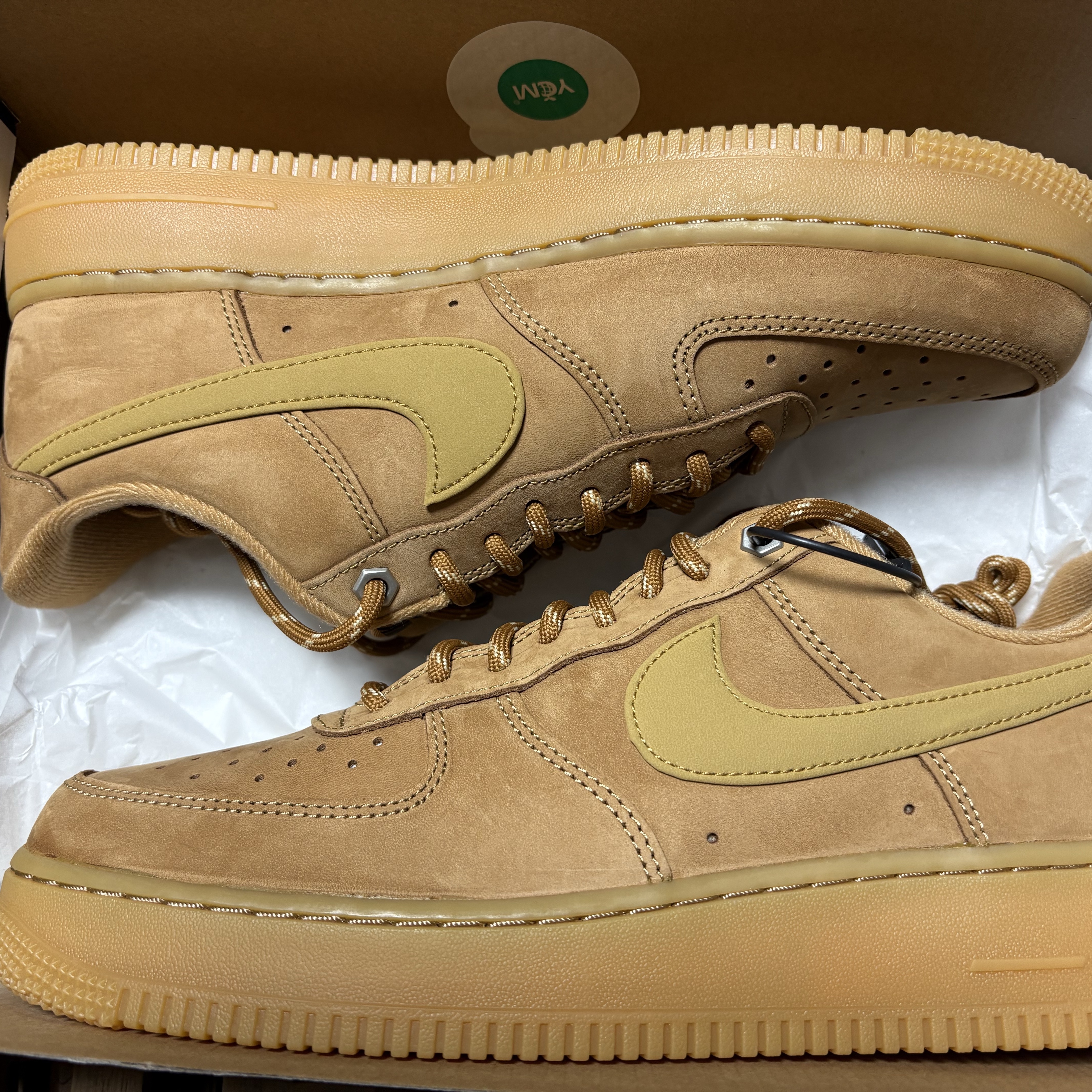 Nike Air Force 1 '07 WB Flax 착용 스타일 - 2