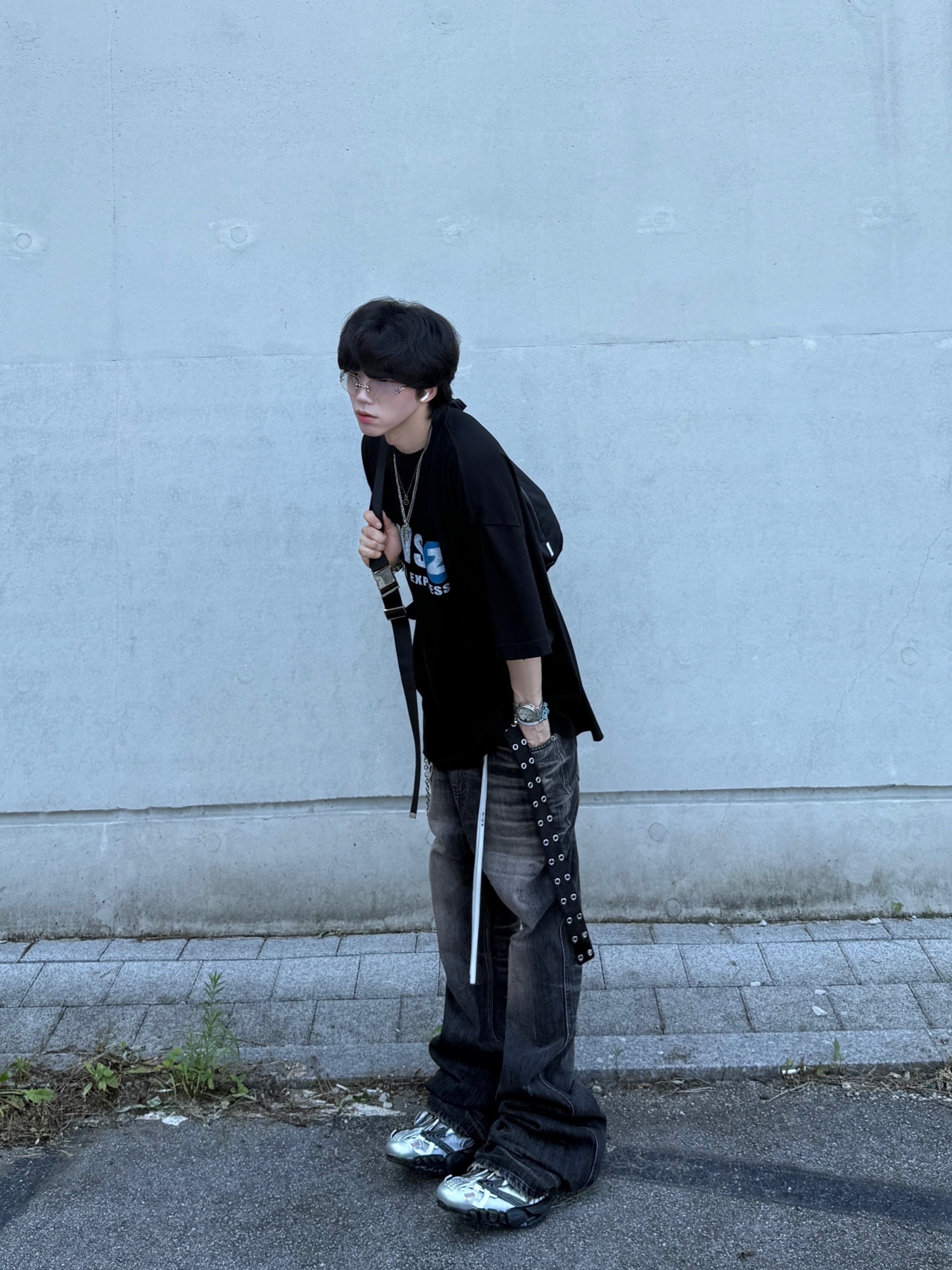 Nonnod Puckering News T-shirt Vintage black, Kamien x MJD Double Hole Belt Black Shearling Calfskin 착용 스타일 - 1