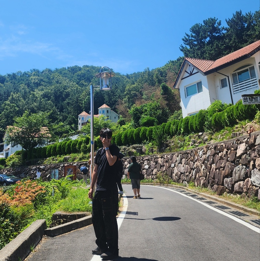 Kapital Thin Canvas Lumber Pants Black, On Running x Post Archive Faction (Paf) Cloudmonster 2 Thorn Brown 착용 스타일