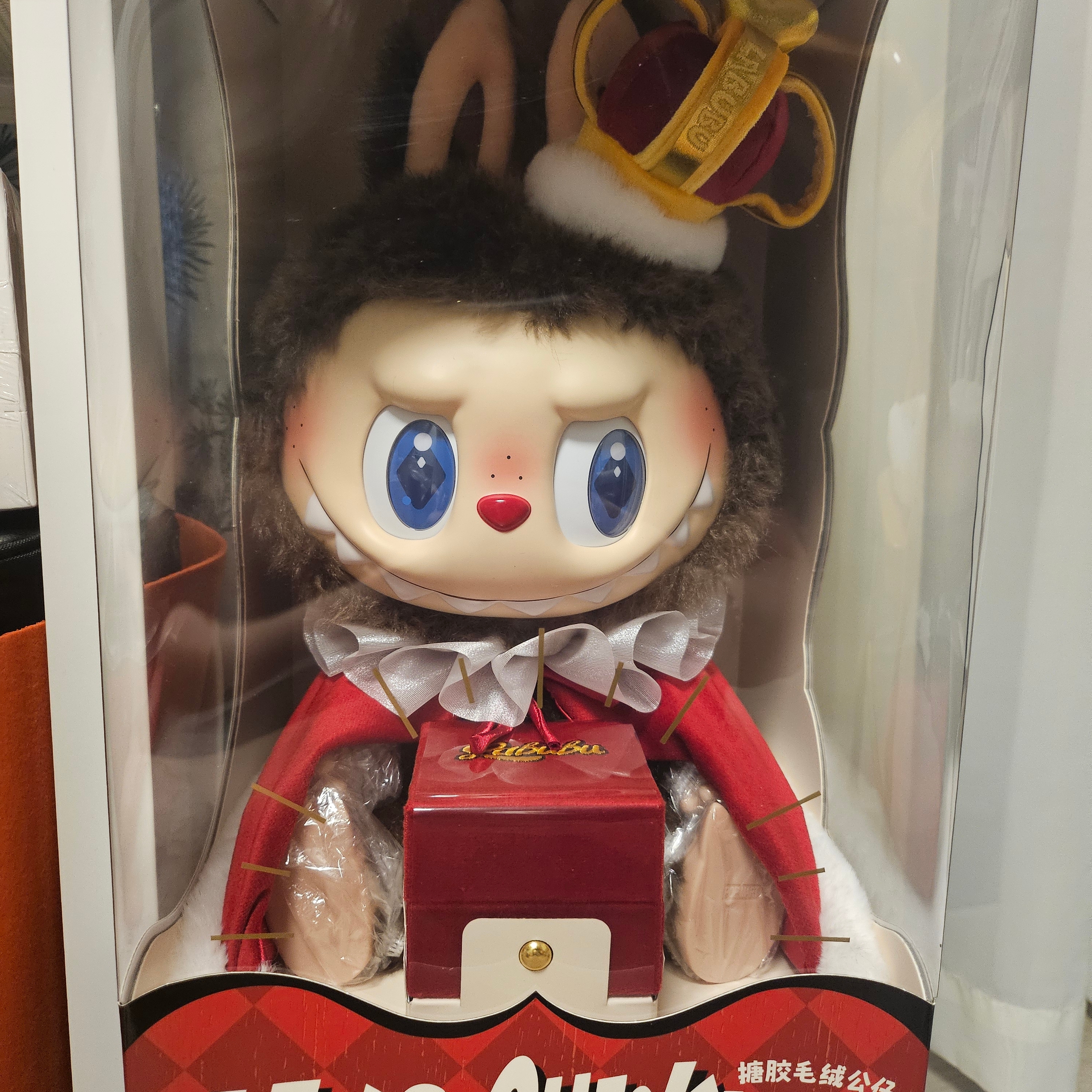 Pop Mart The Monsters Checkmate Series Doll 착용 스타일