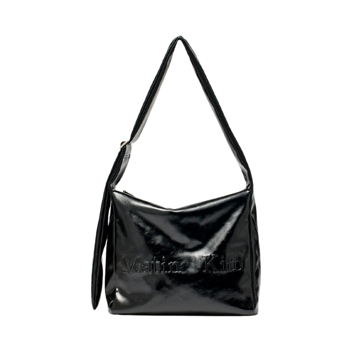 마뗑킴 엠보스드 로고 레더 숄더백 블랙