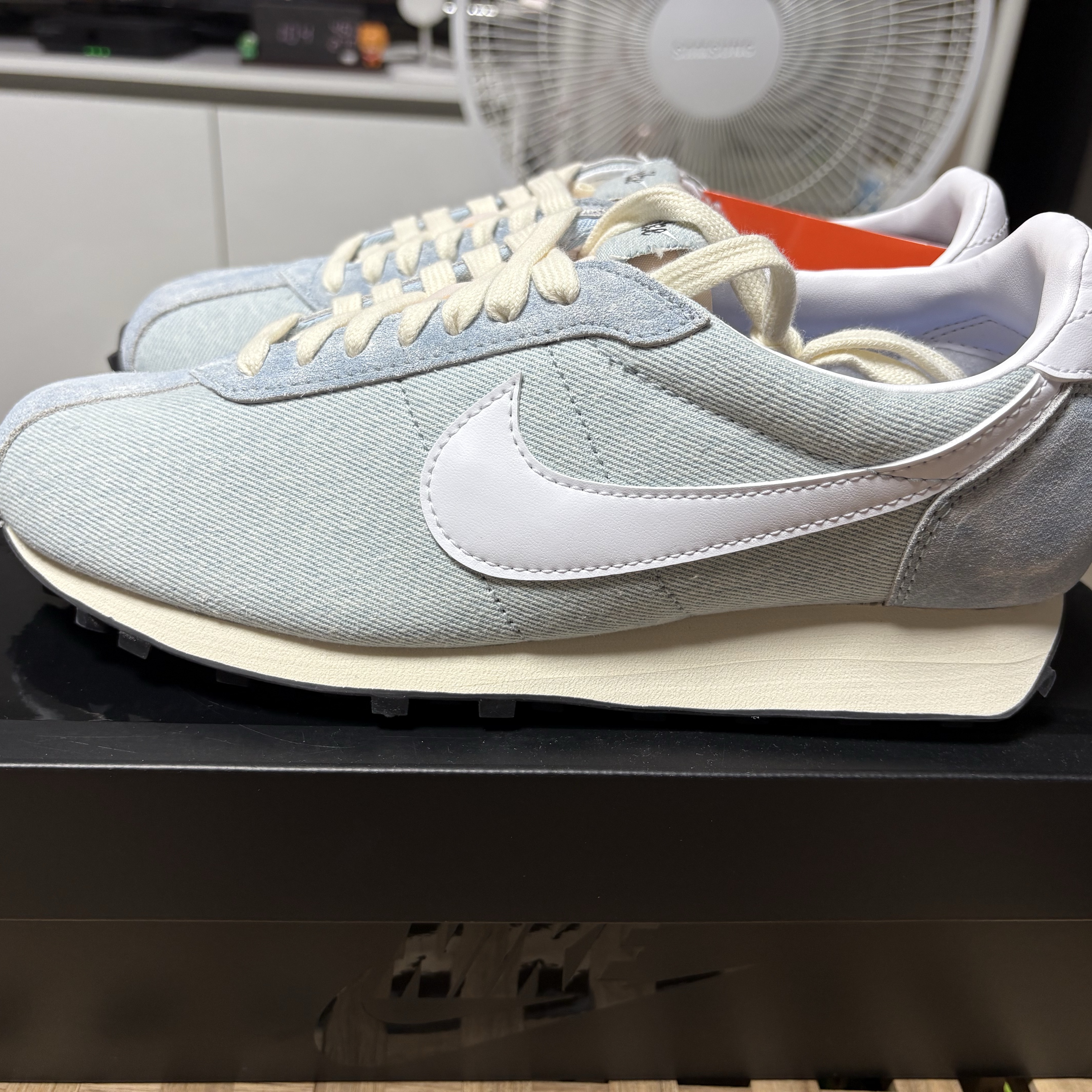 Nike LD-1000 Worn Blue Soft Pearl 착용 스타일 - 1