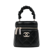 Chanel Vanity Case Shiny Lambskin & Gold Black