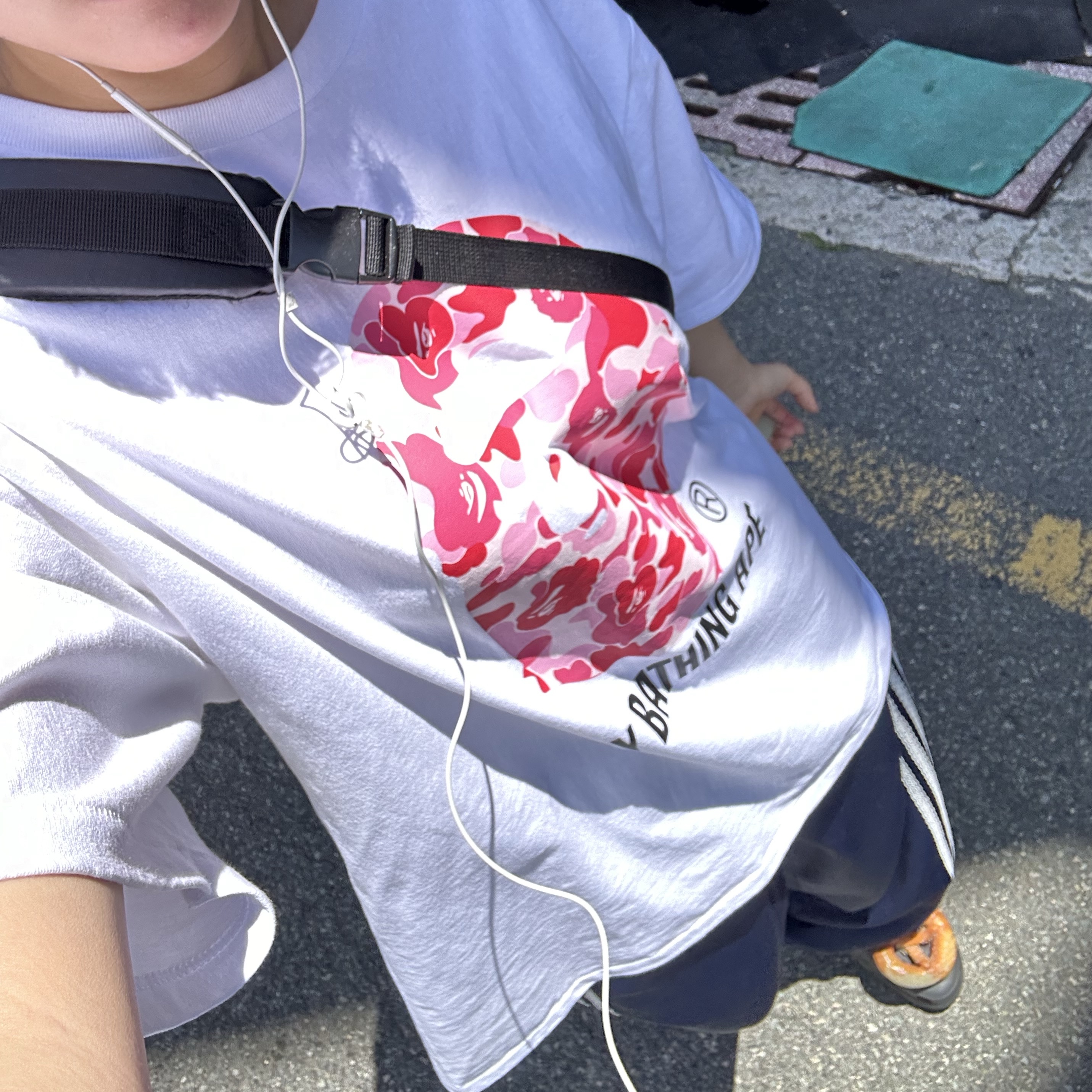 BAPE ABC Camo By Bathing Ape T-Shirt White Pink 착용 스타일