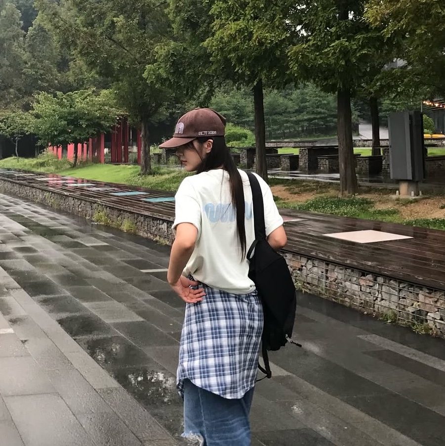 Not New Basic nn Cap Brown, Not New Wave Logo T-Shirt Pistachio 착용 스타일 - 2