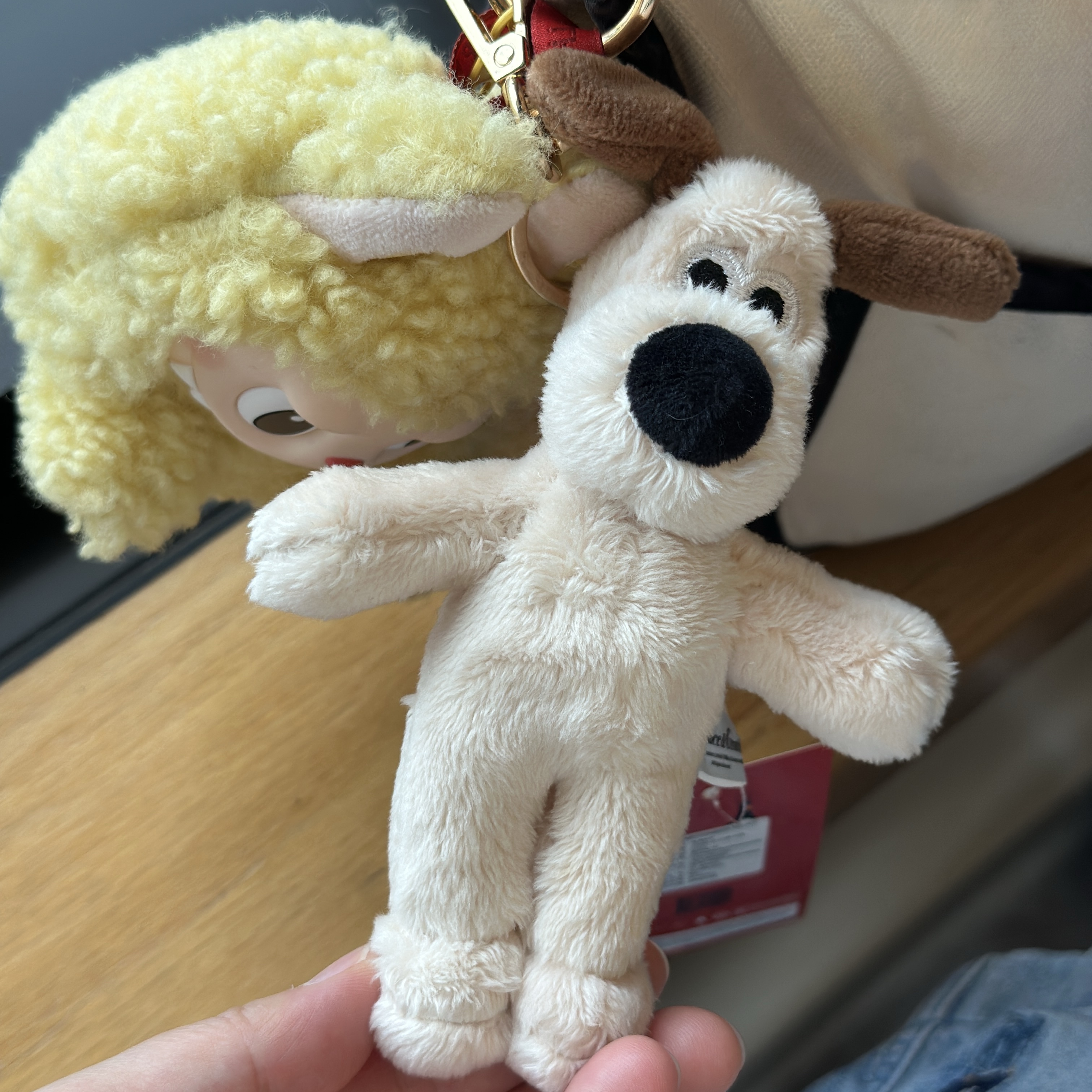 Dream C&C Wallace & Gromit Mini Keyring Plush 12cm 착용 스타일