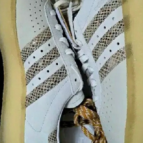 Adidas x Clarks x Ronnie Fieg 8th Street AS350 Kithmas Crystal White Brown 착용 스타일