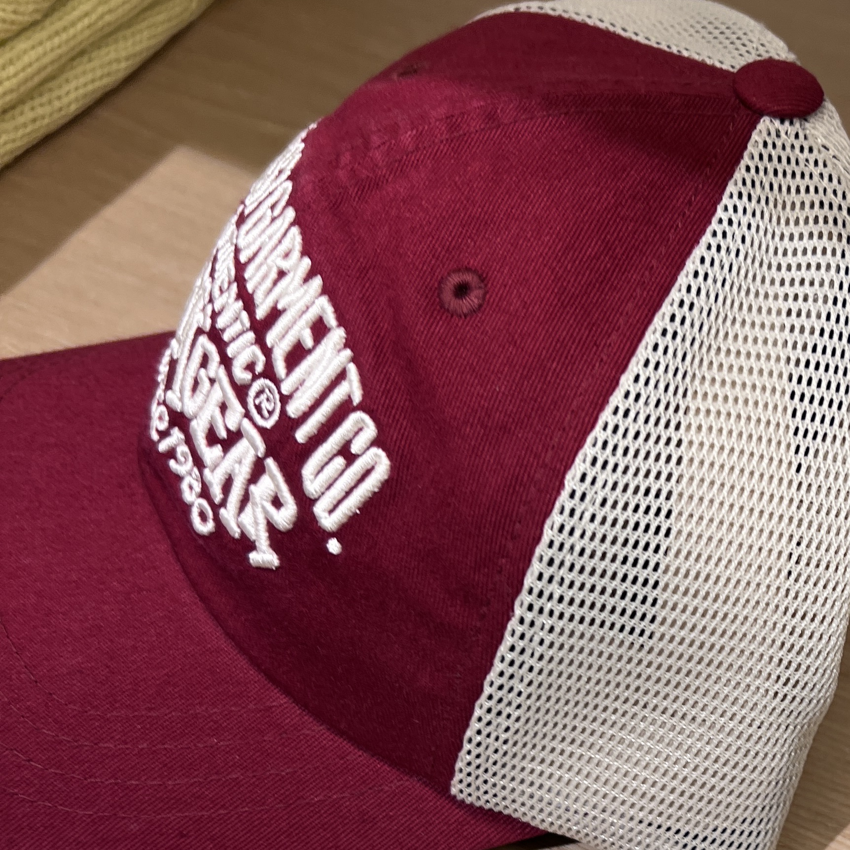 Stussy Low Profile Workgear Strapback Wine 착용 스타일