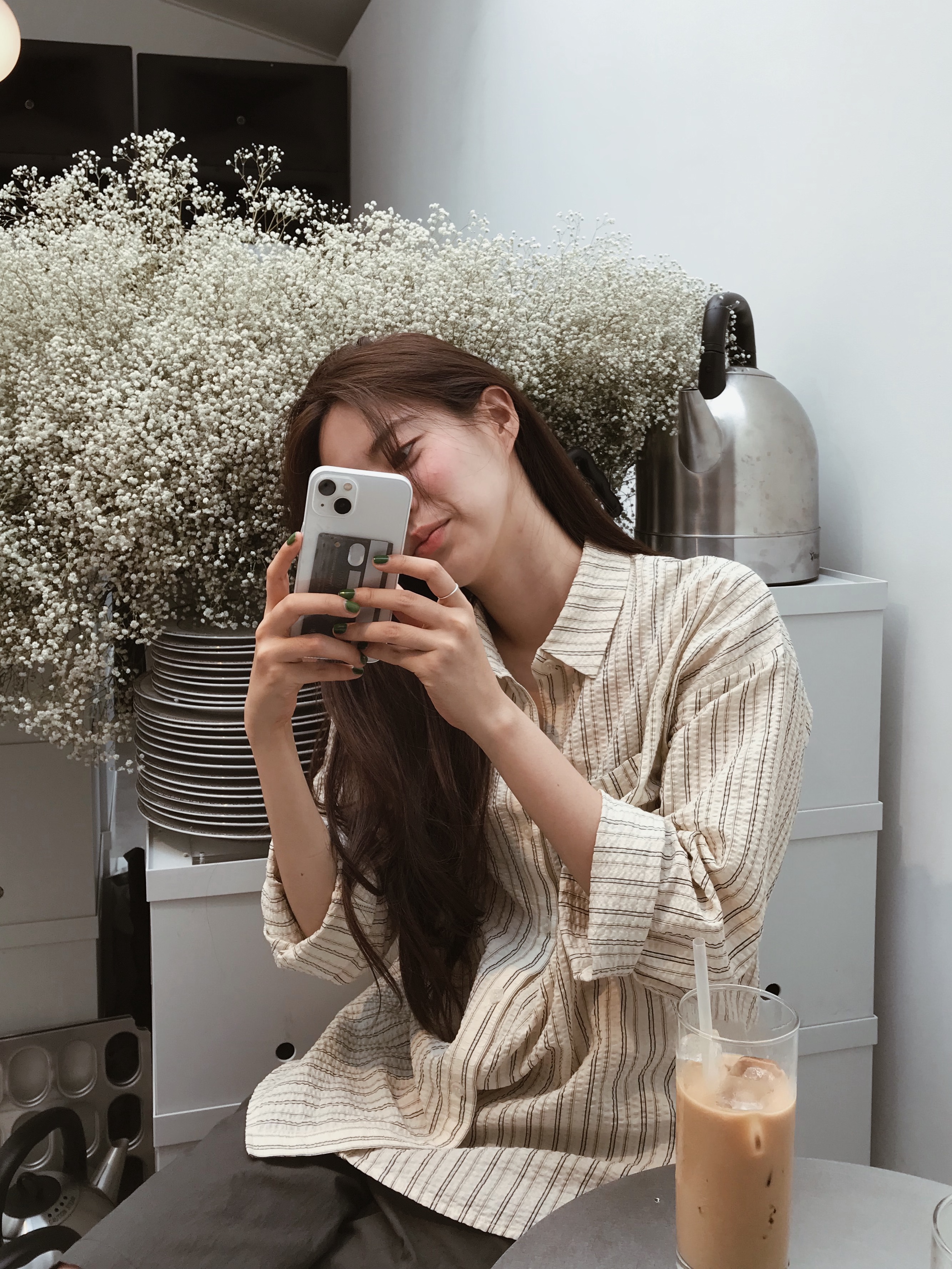 [S등급] Refurbished iPhone 13 mini 128GB Starlight 착용 스타일