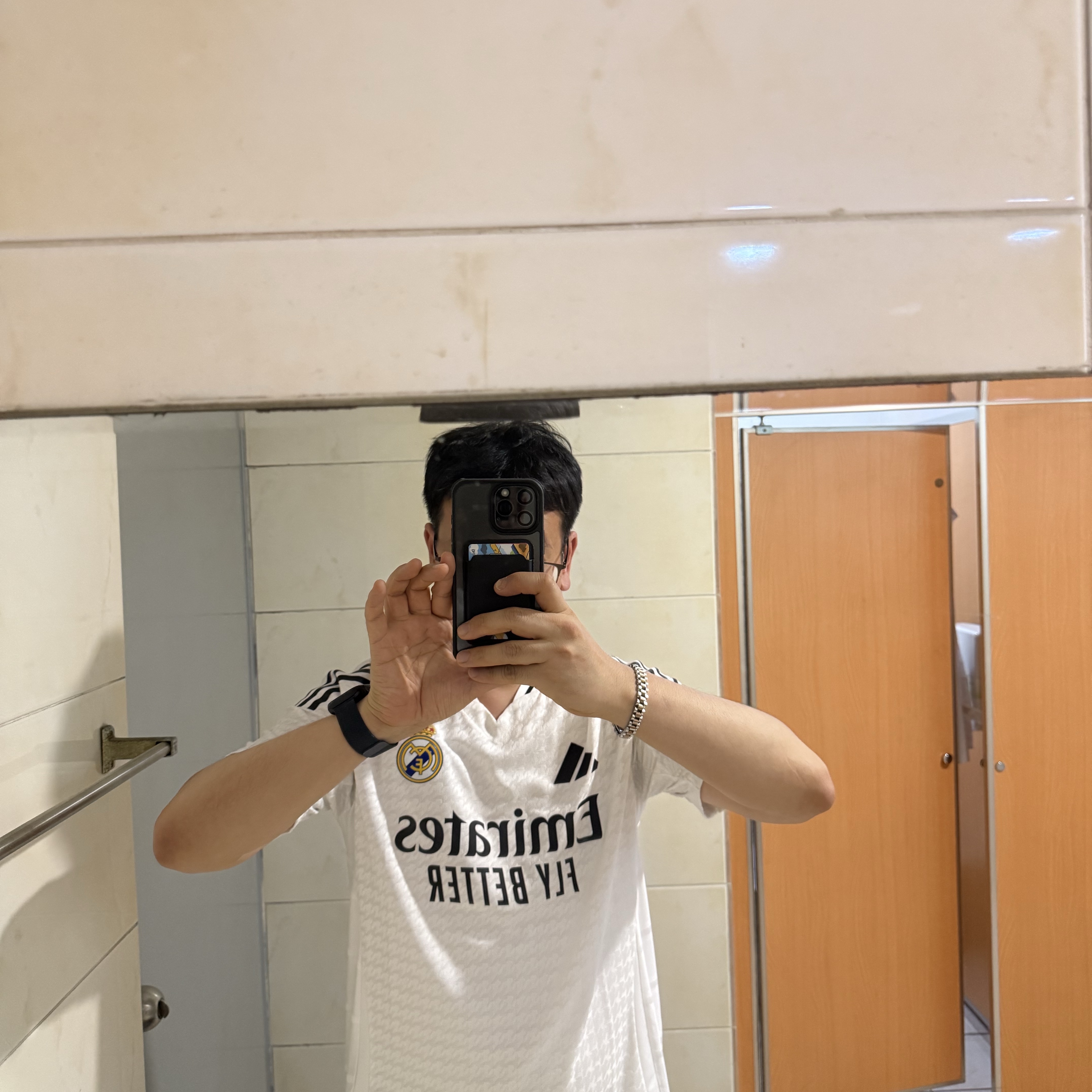 Adidas Real Madrid 2024/25 Home Authentic Jersey White - KR Sizing (Non Marking Ver.) 착용 스타일