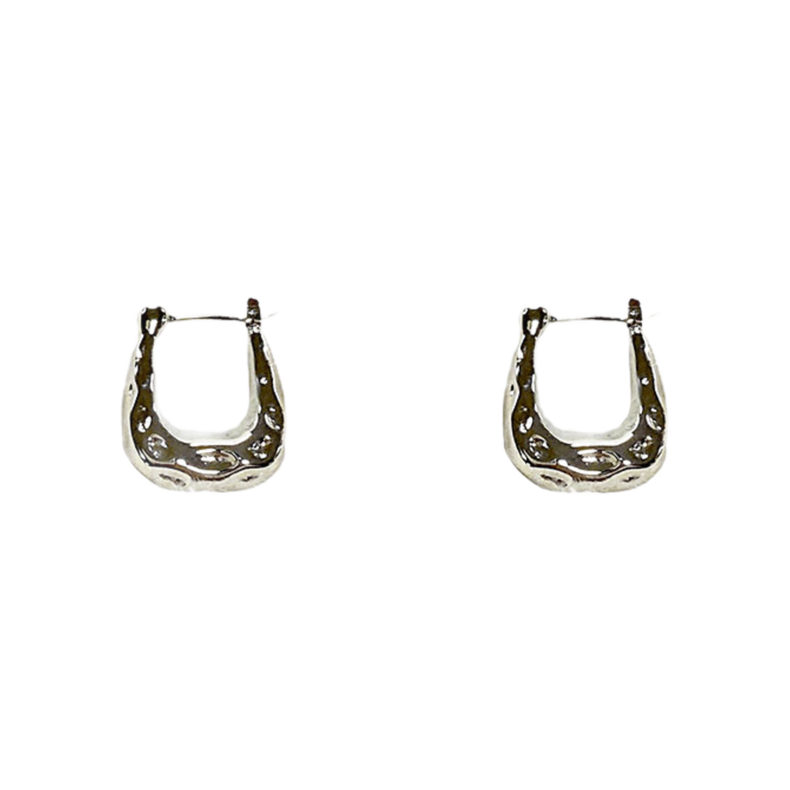 L243MER030_02 lovememonster Horse Hoof Earrings Silver