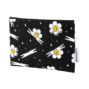 LE SSERAFIM x Wiggle Wiggle Cotton Pouch