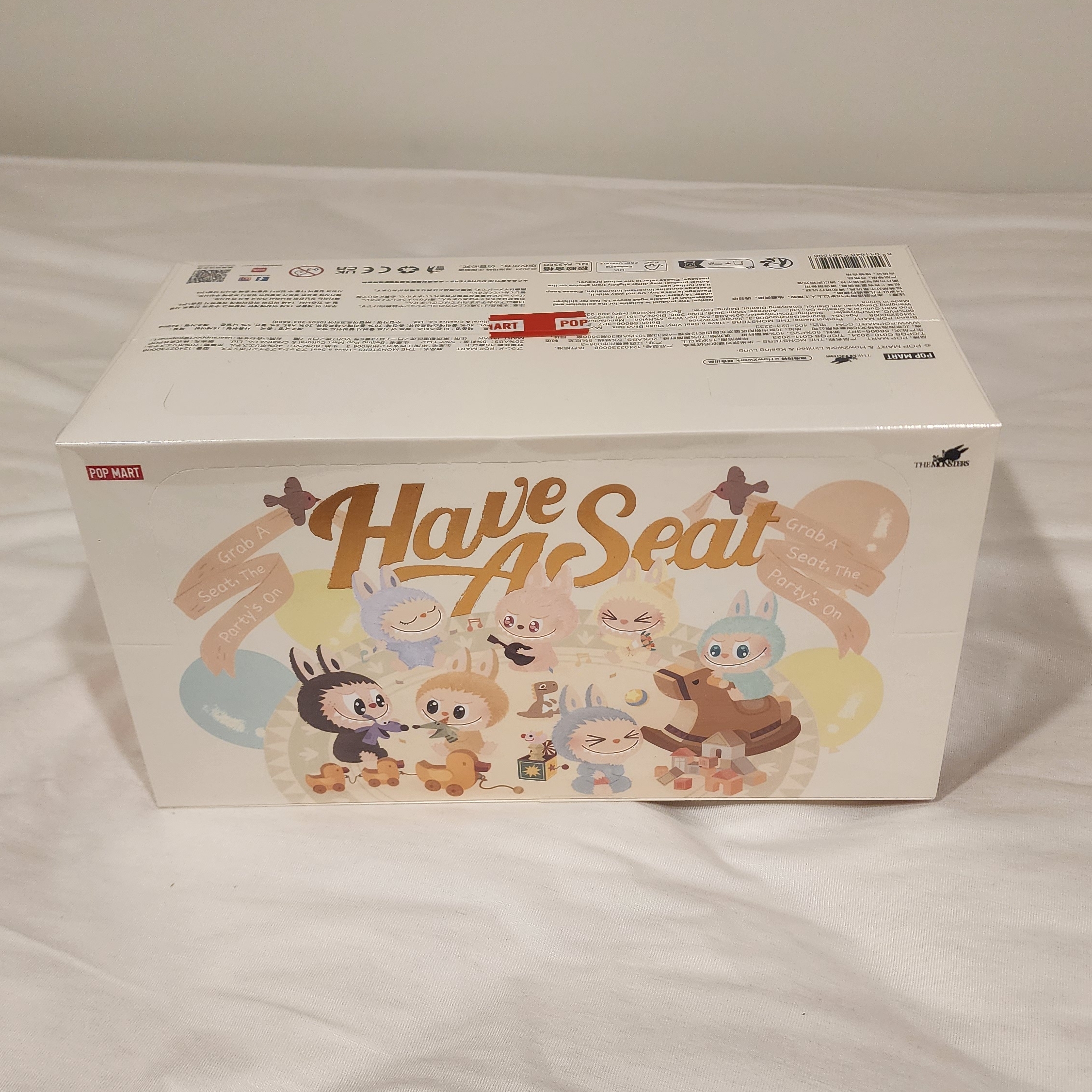 Pop Mart Labubu Let's Play Together Doll Series Sealed Case (6 Blind Boxes) 착용 스타일 - 1