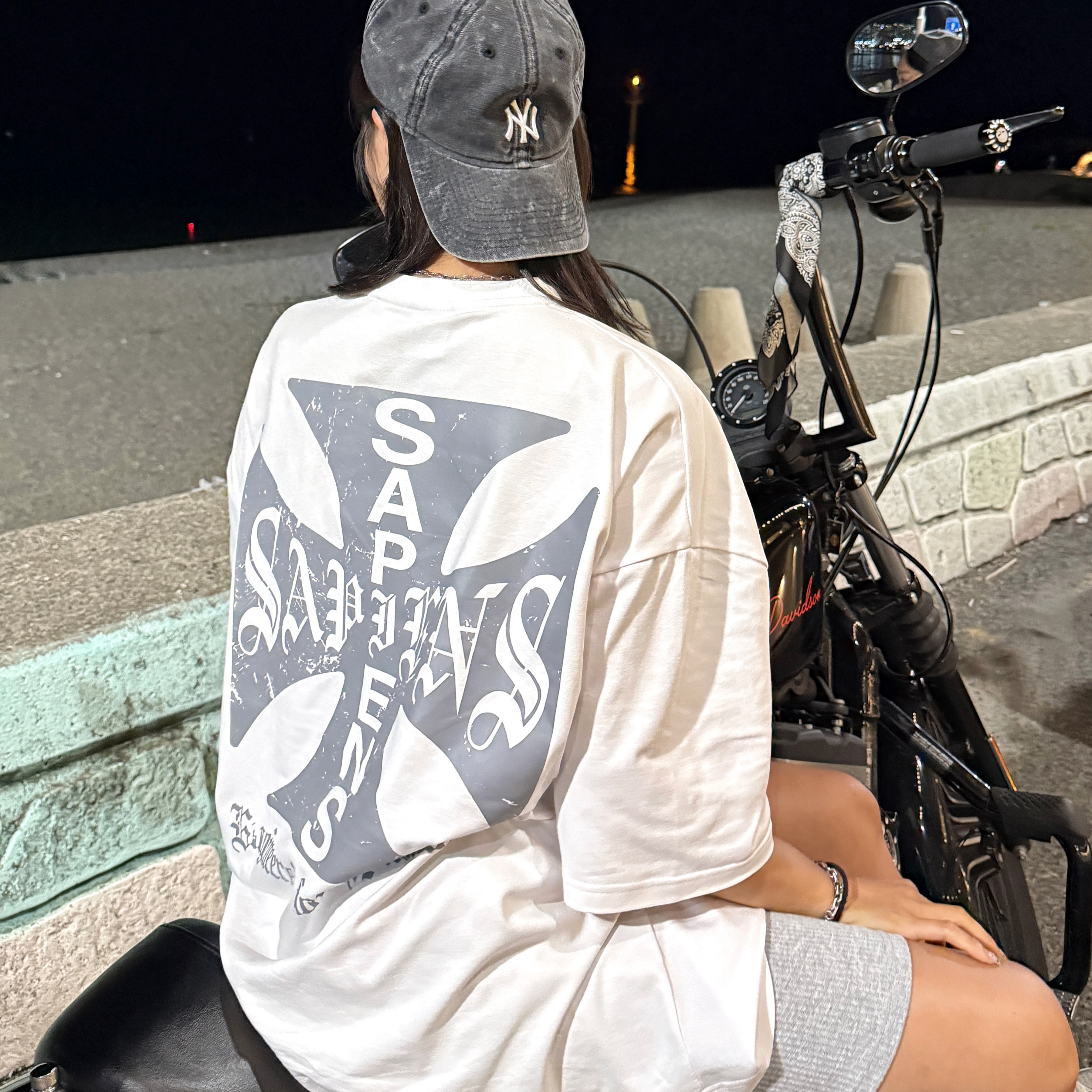 [KREAM 단독] Sapiens Neo Sapiens Over Fit Short Sleeves White 착용 스타일 - 3