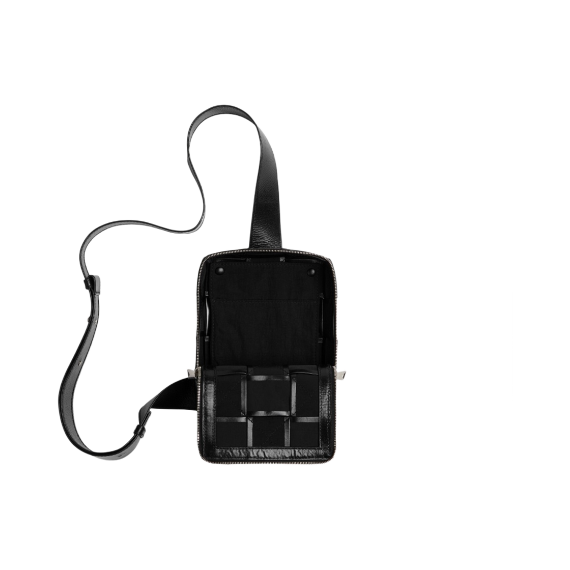 보테가 베네타 미니 슬링 카세트백 블랙(Bottega Veneta Mini Sling Cassette Black) - 3