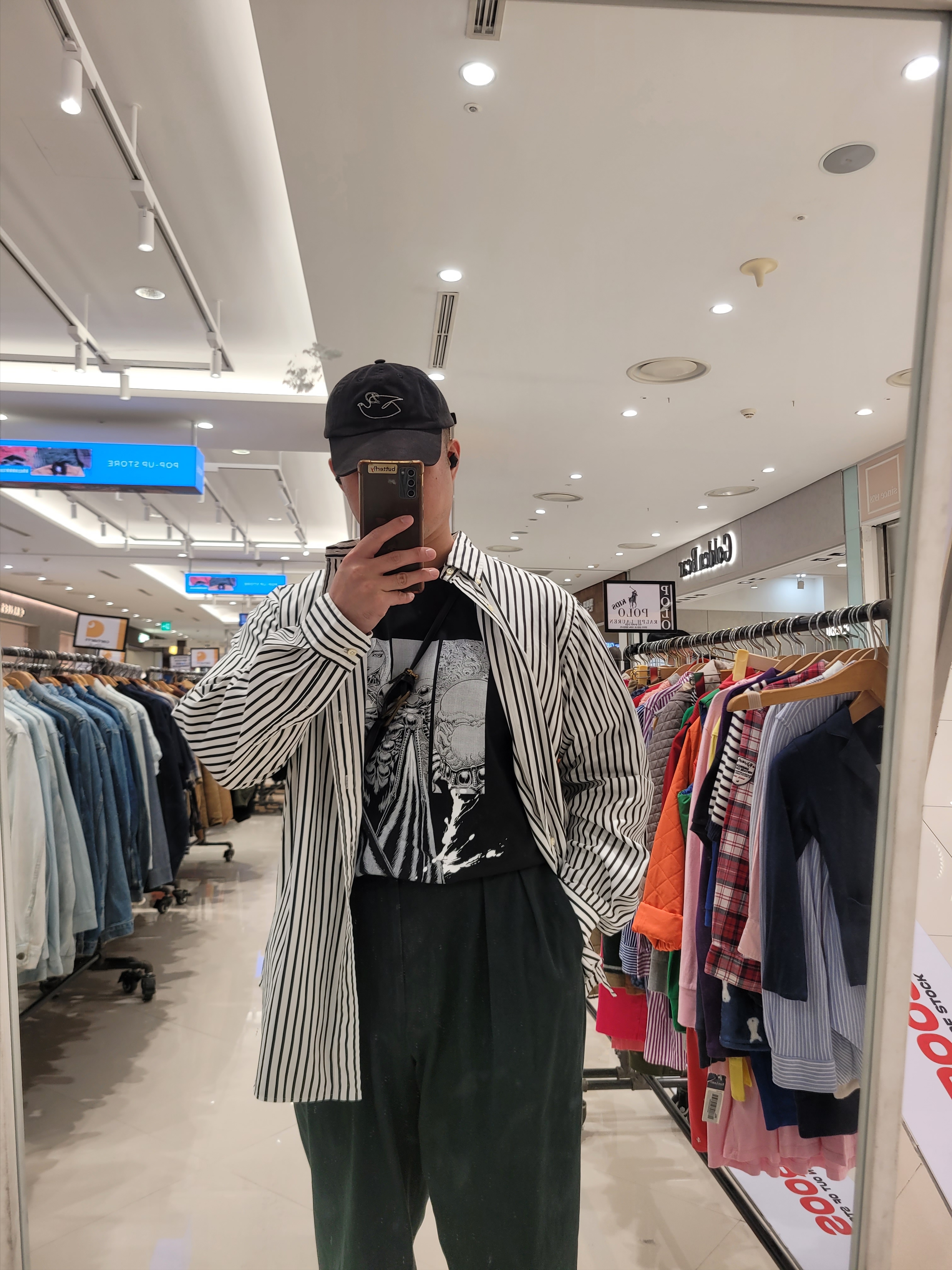 Uniqlo UT x Berserk Manga Curation Graphic T-Shirt B Black - KR 착용 스타일 - 1