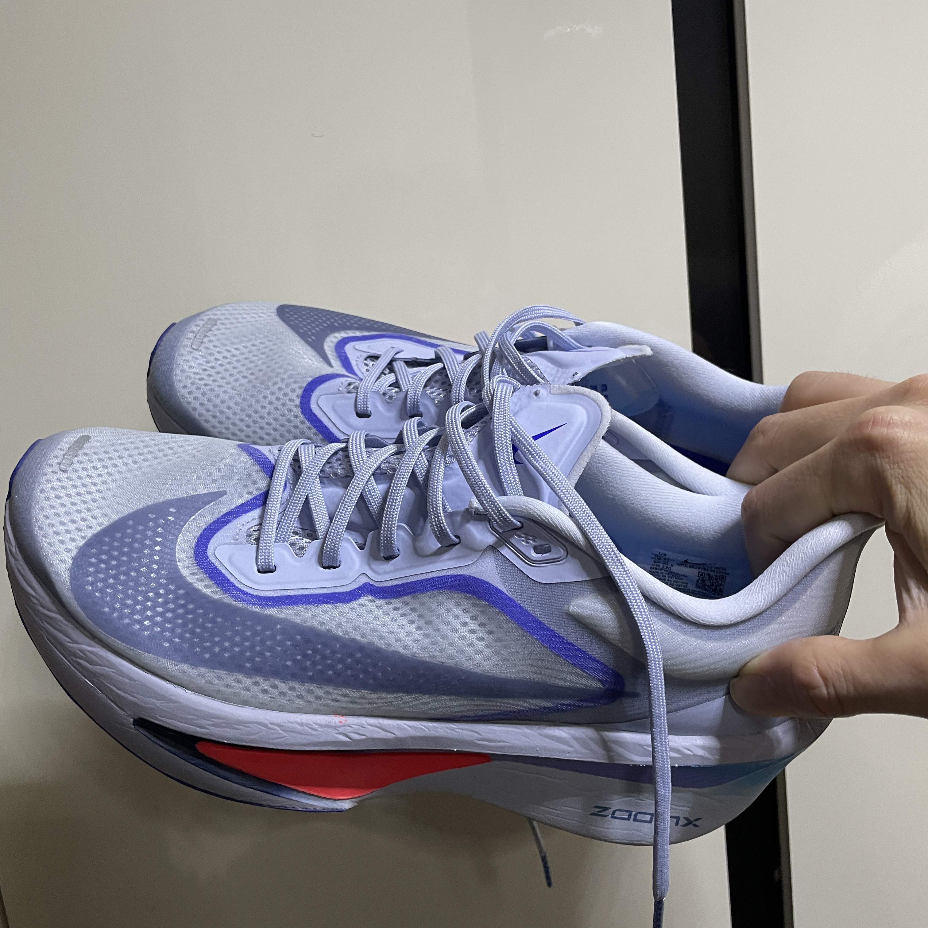 Nike Zoom Fly 6 Ghost Football Grey 착용 스타일