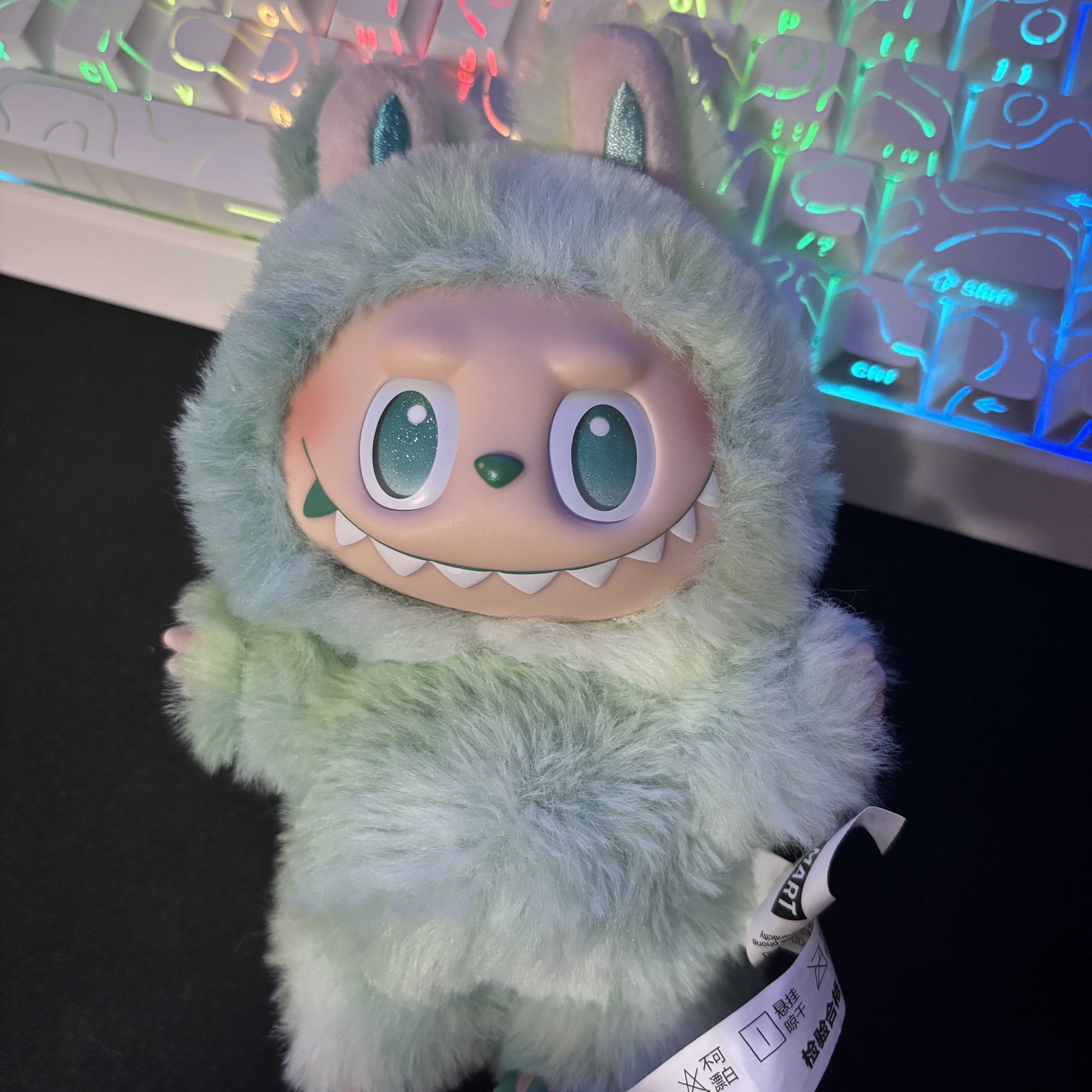 Pop Mart Labubu The Monsters Highlight Series Serenity Keyring (Opened Case), Pop Mart Labubu The Monsters Highlight Series Sealed Case (1 Blind Box) 착용 스타일