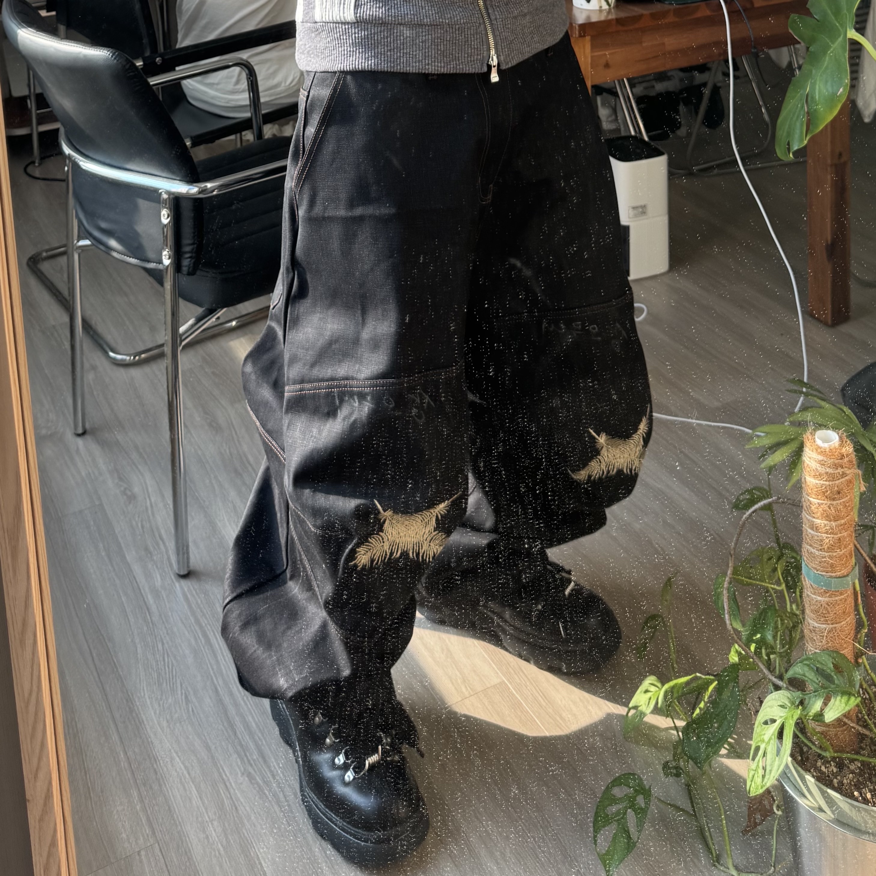 Xlim Ep.7 03 Jacket Black, Burberry Leather Trek Boots Black 착용 스타일 - 1
