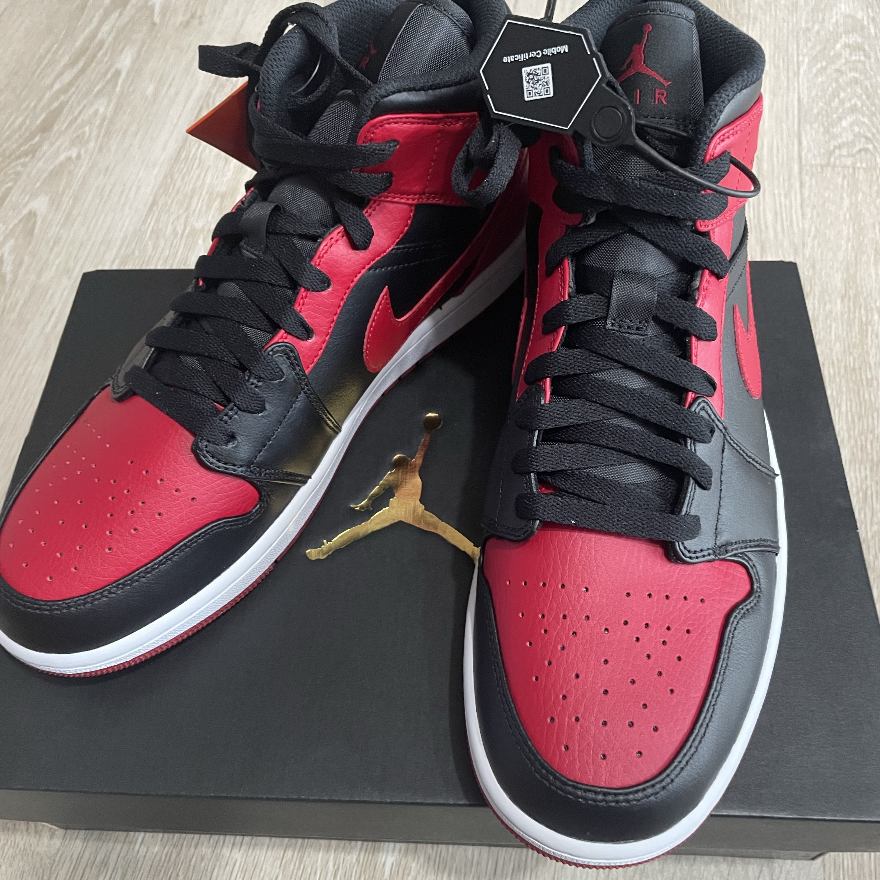 Jordan 1 Mid Bred Banned 2020 착용 스타일