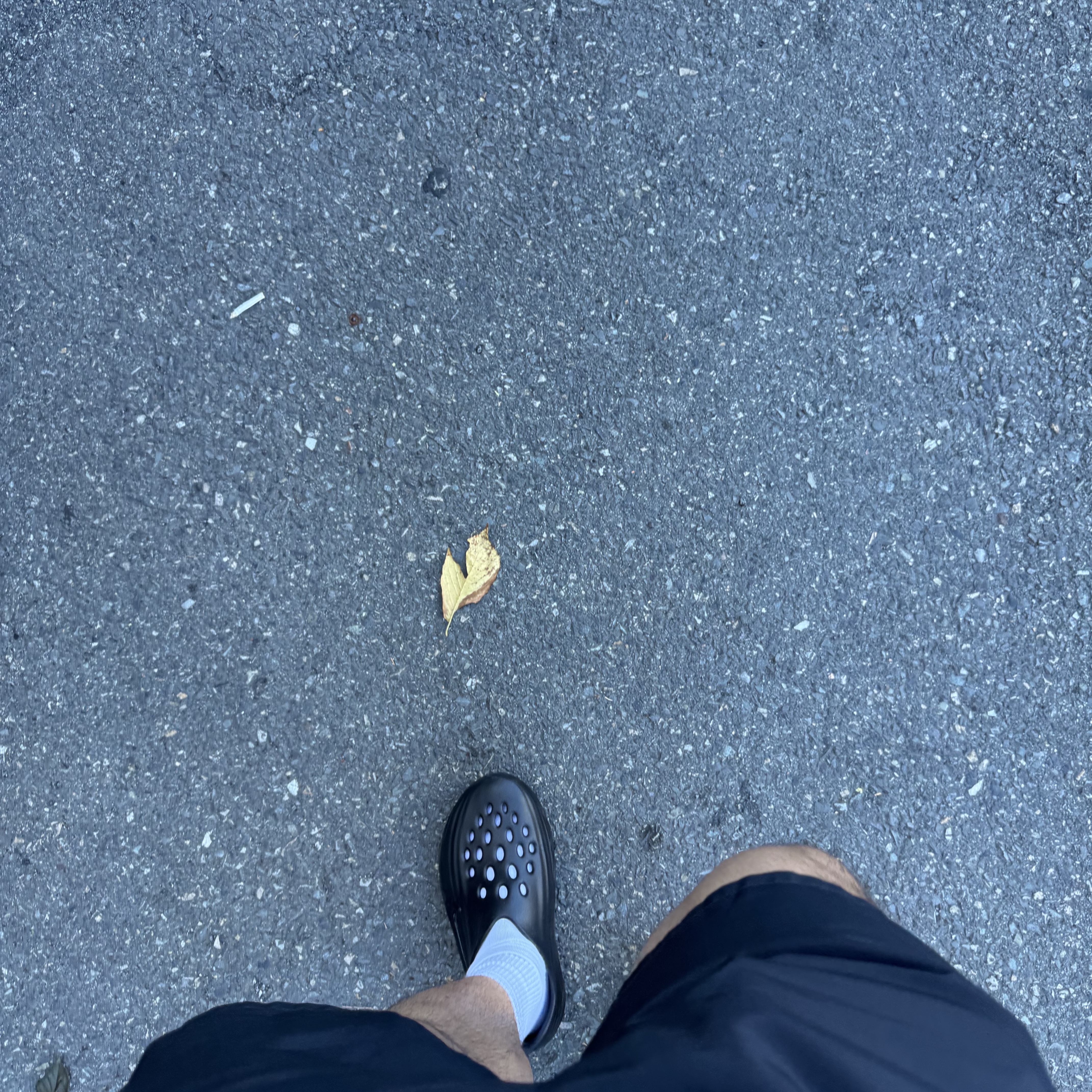 Nike ReactX Rejuven8 Triple Black 착용 스타일