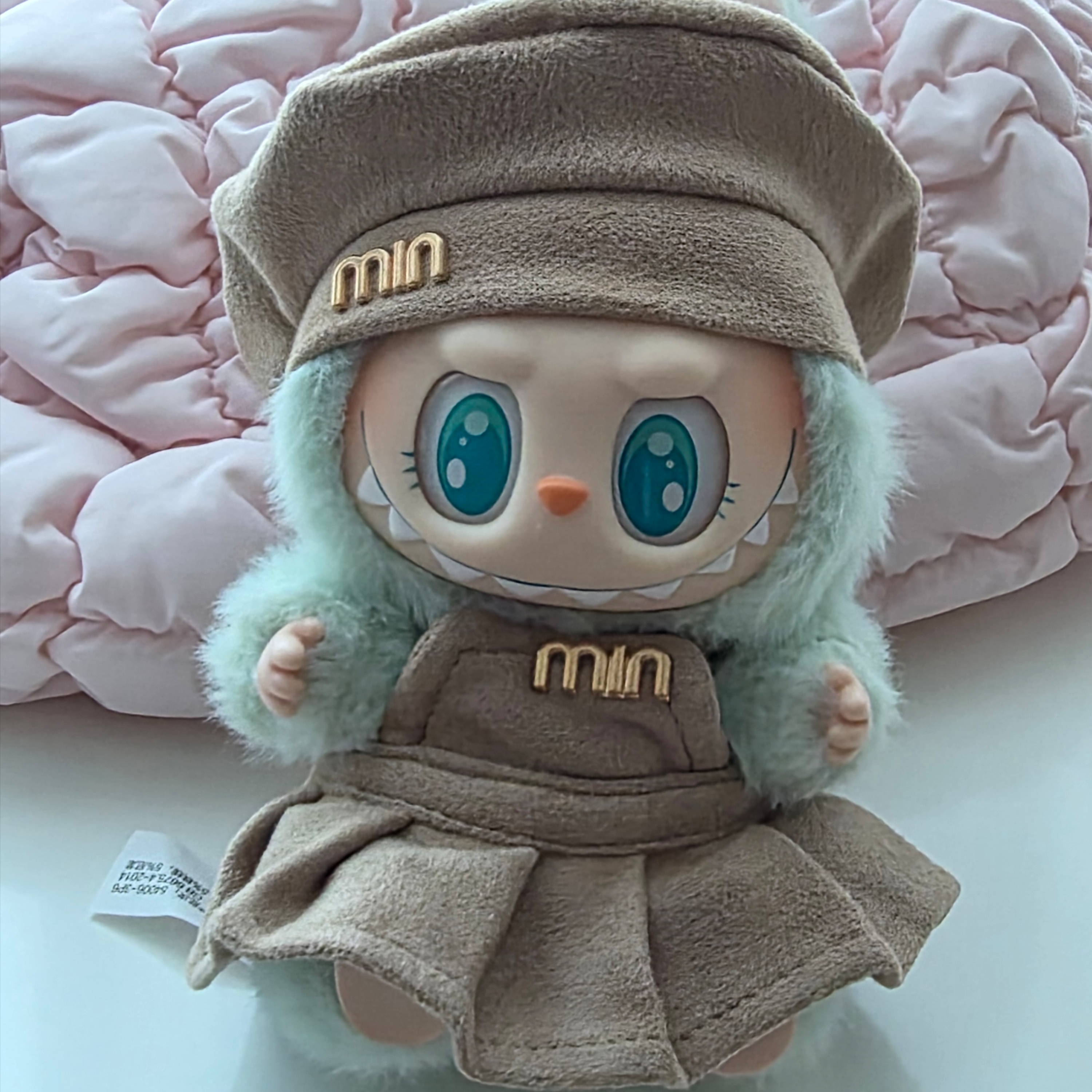 Pop Mart Labubu Let's Play Together Doll Series Ququ Keyring (Opened Case), COS Quilted Micro Bag Light Pink 착용 스타일 - 1