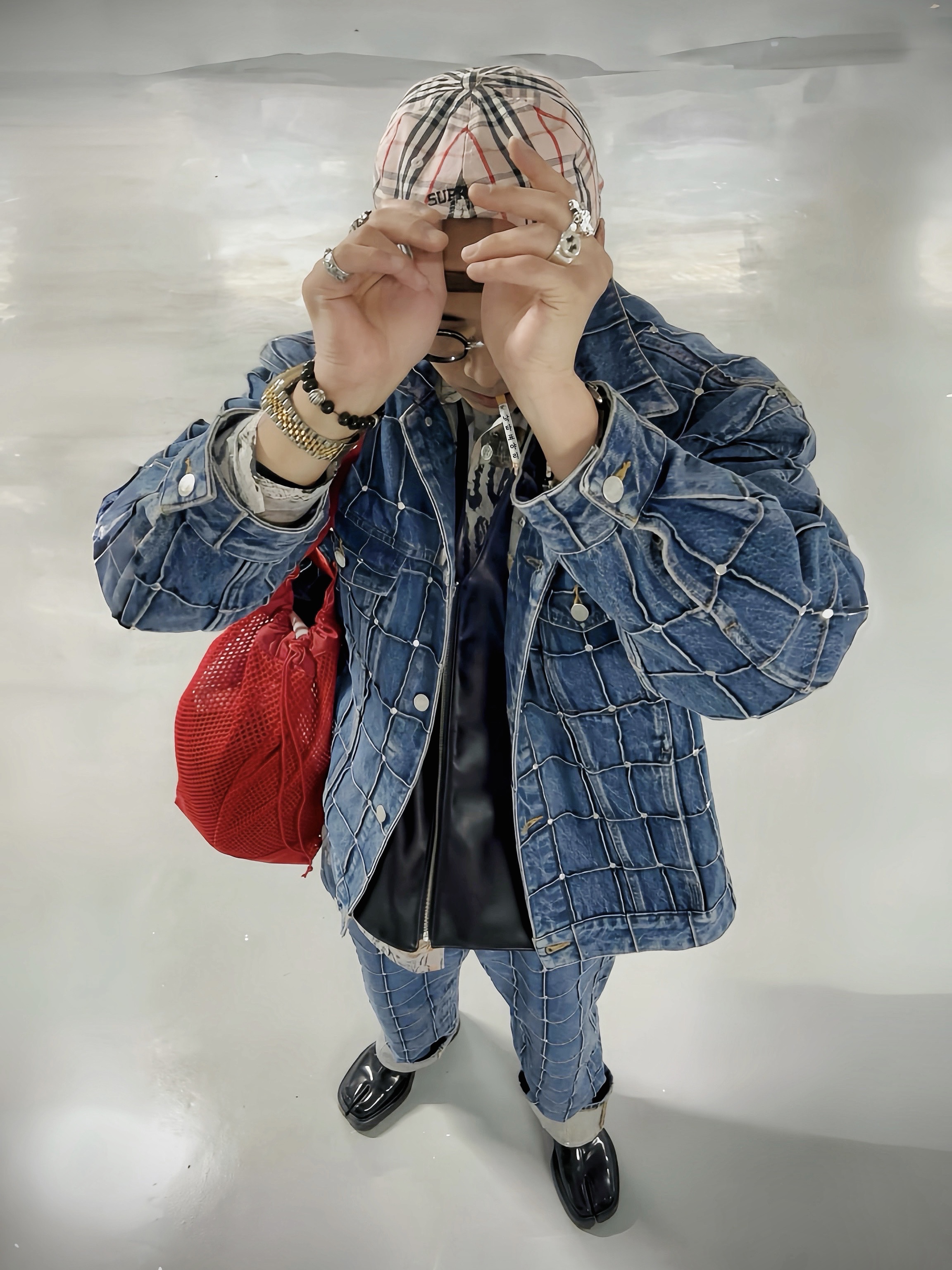 Supreme x Burberry Denim 6-Panel Pink - 22SS, Chrome Hearts SEX T-9 Black Shiny Silver 착용 스타일 - 1
