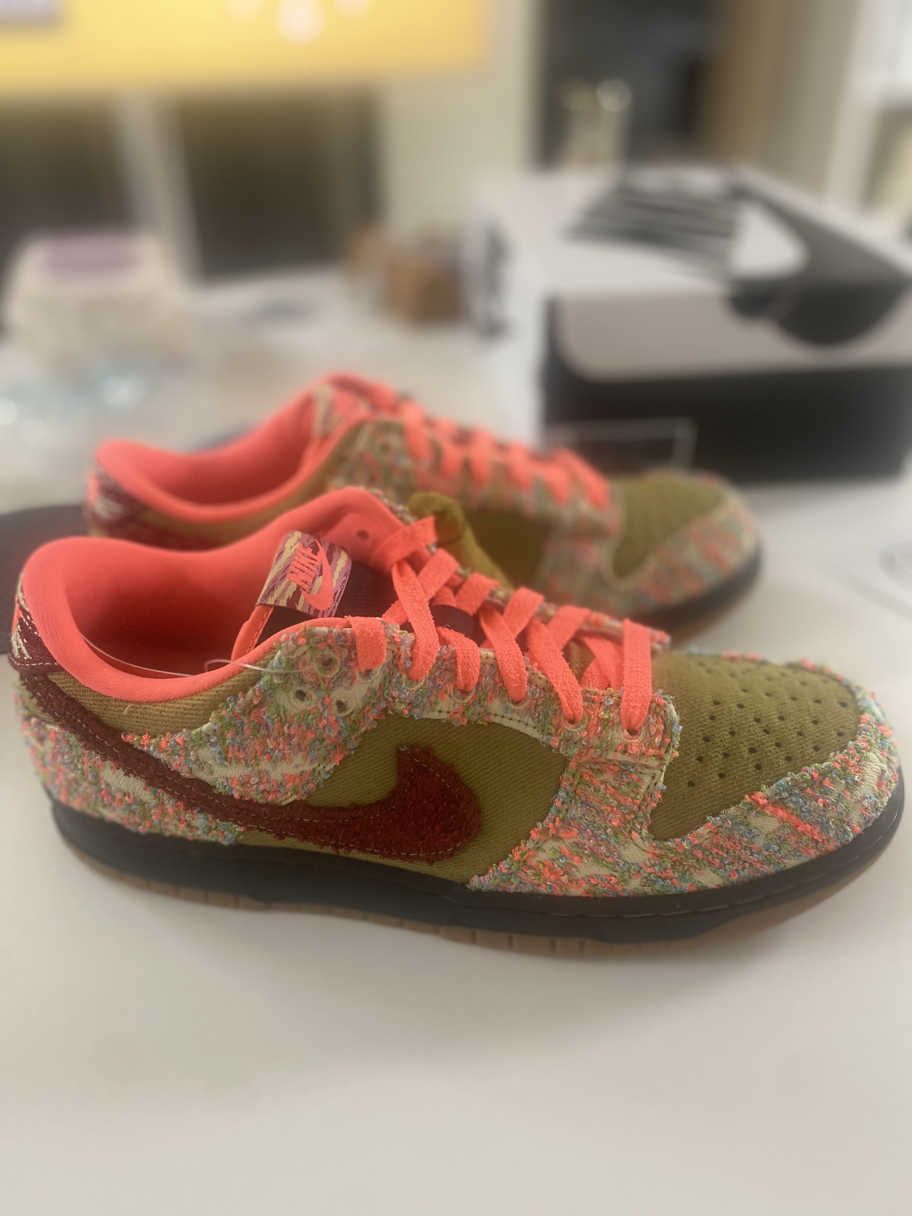 Nike Dunk Low Green Curry and White 착용 스타일 - 2