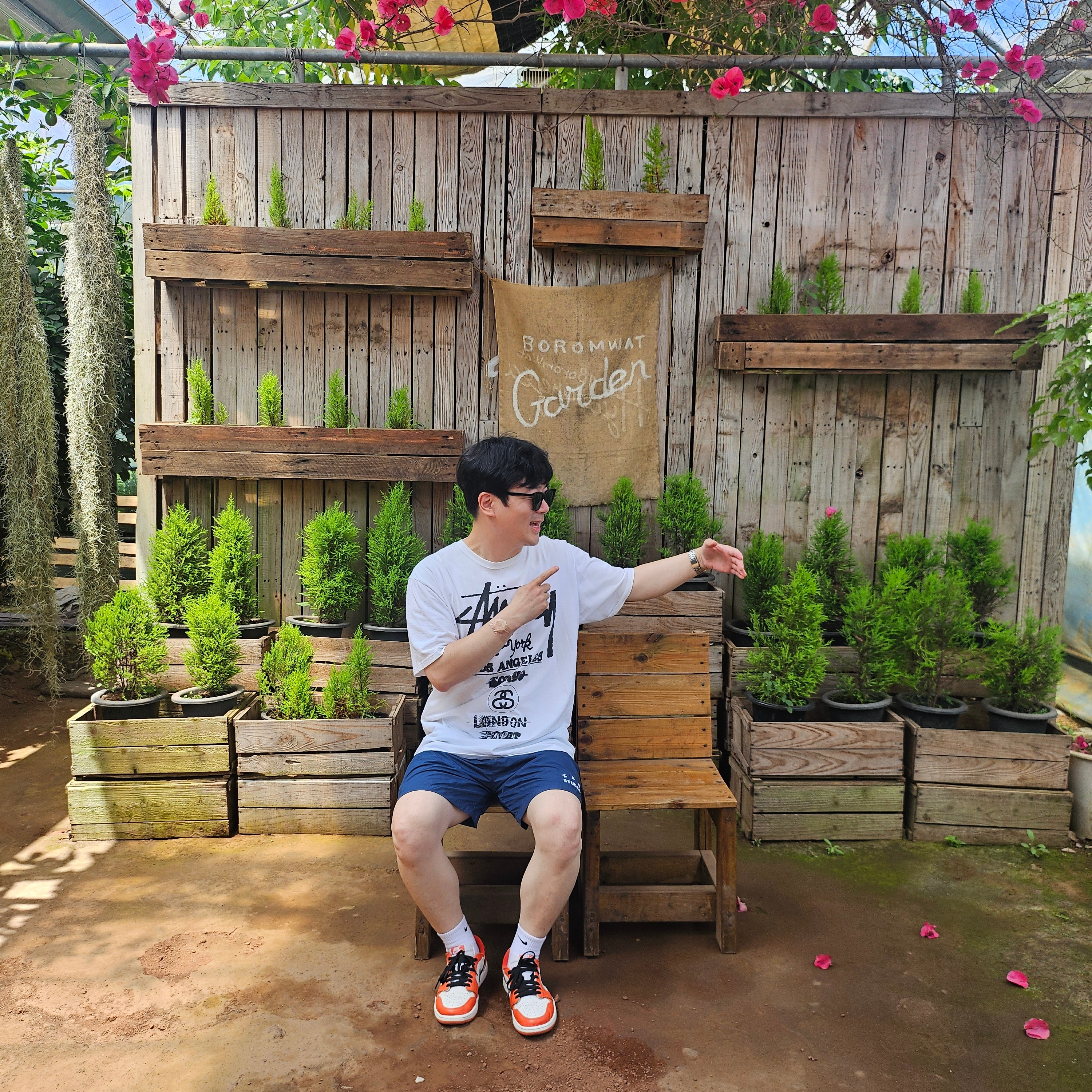 IAB Studio Woven Shorts Navy - The Hyundai Seoul Exclusive, Jordan 1 Low OG Starfish 착용 스타일