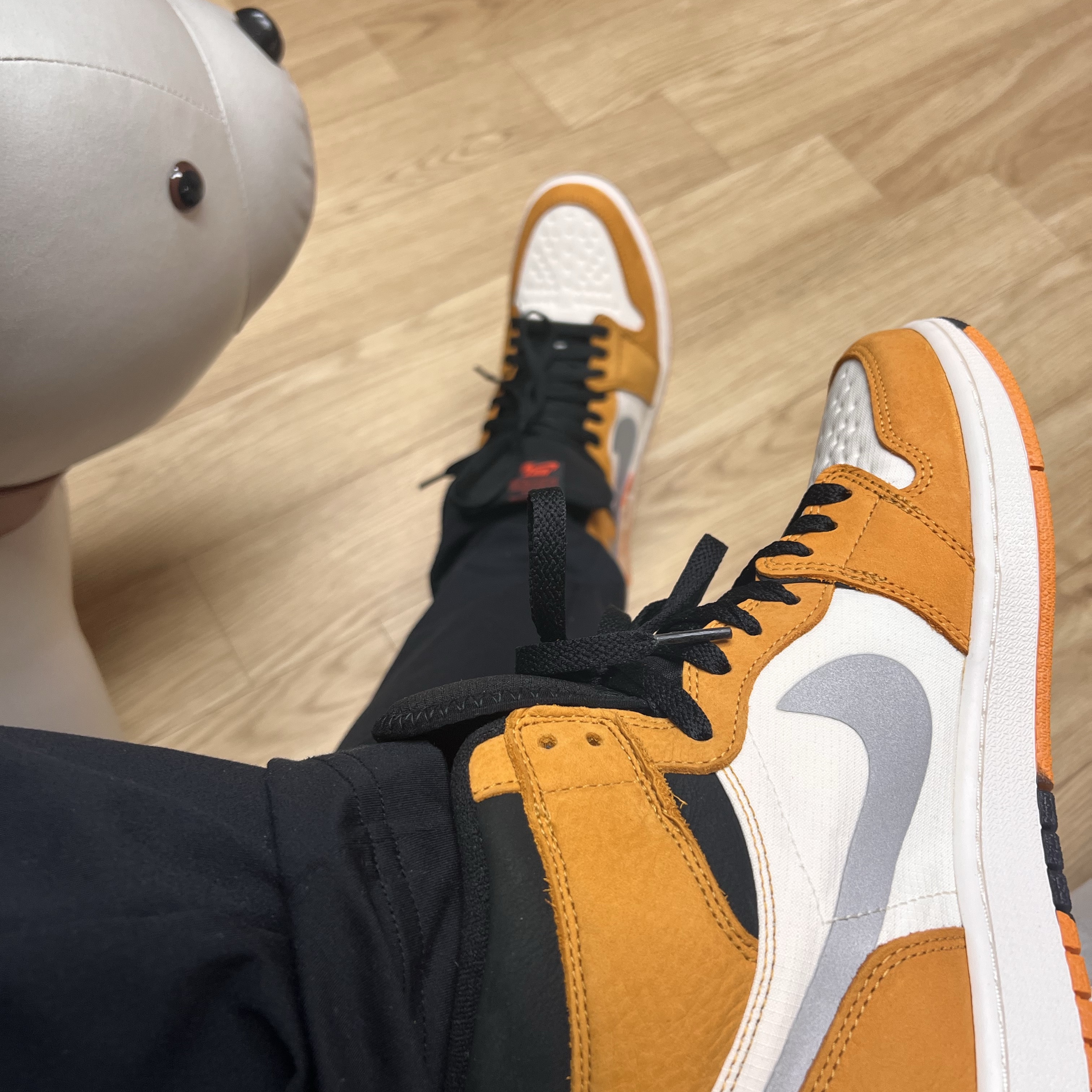 Jordan 1 Element Gore-Tex Light Curry 착용 스타일 - 4