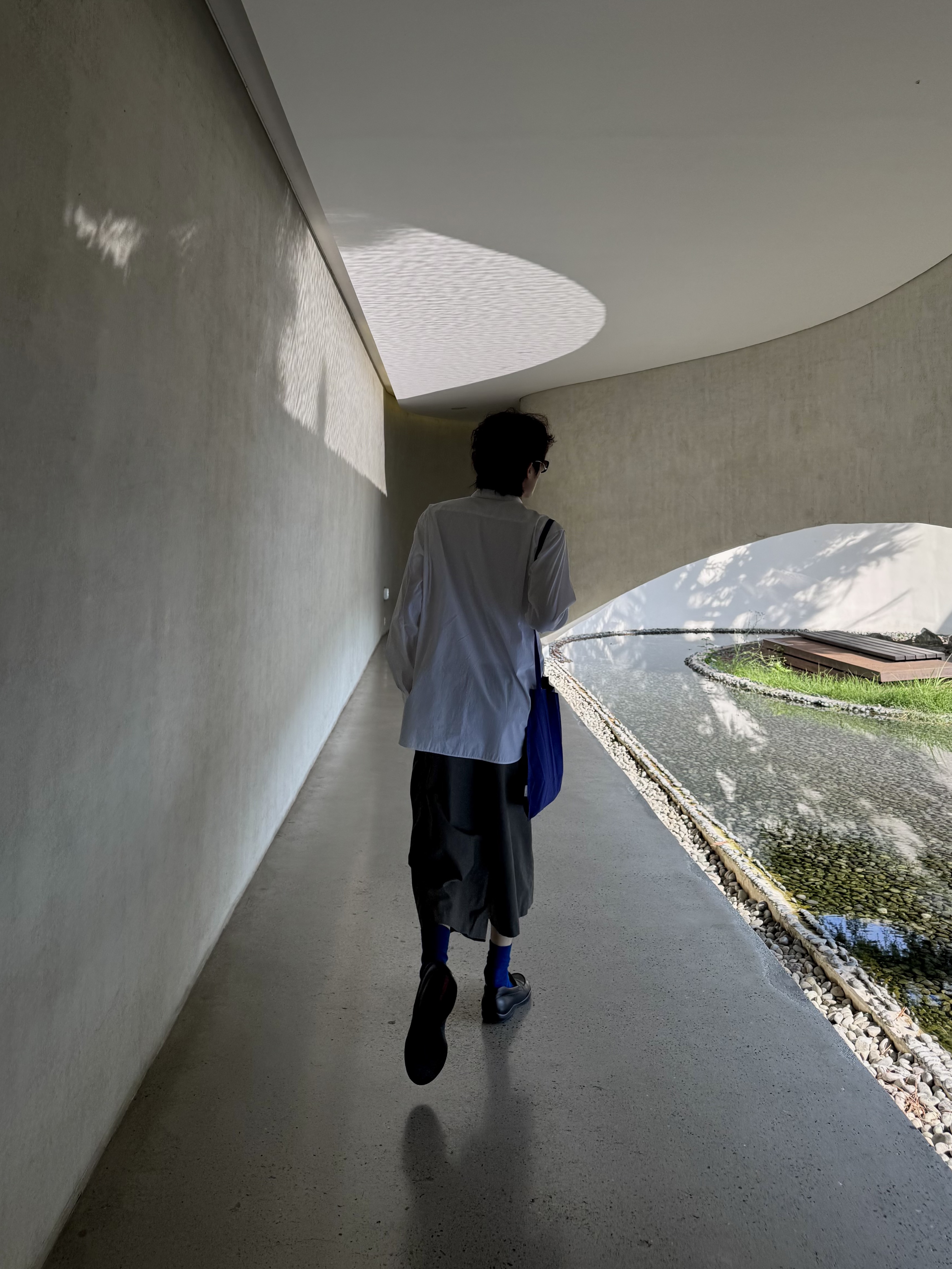 Vivienne Westwood Mini Pearl Bas Relief Necklace Silver 착용 스타일 - 8
