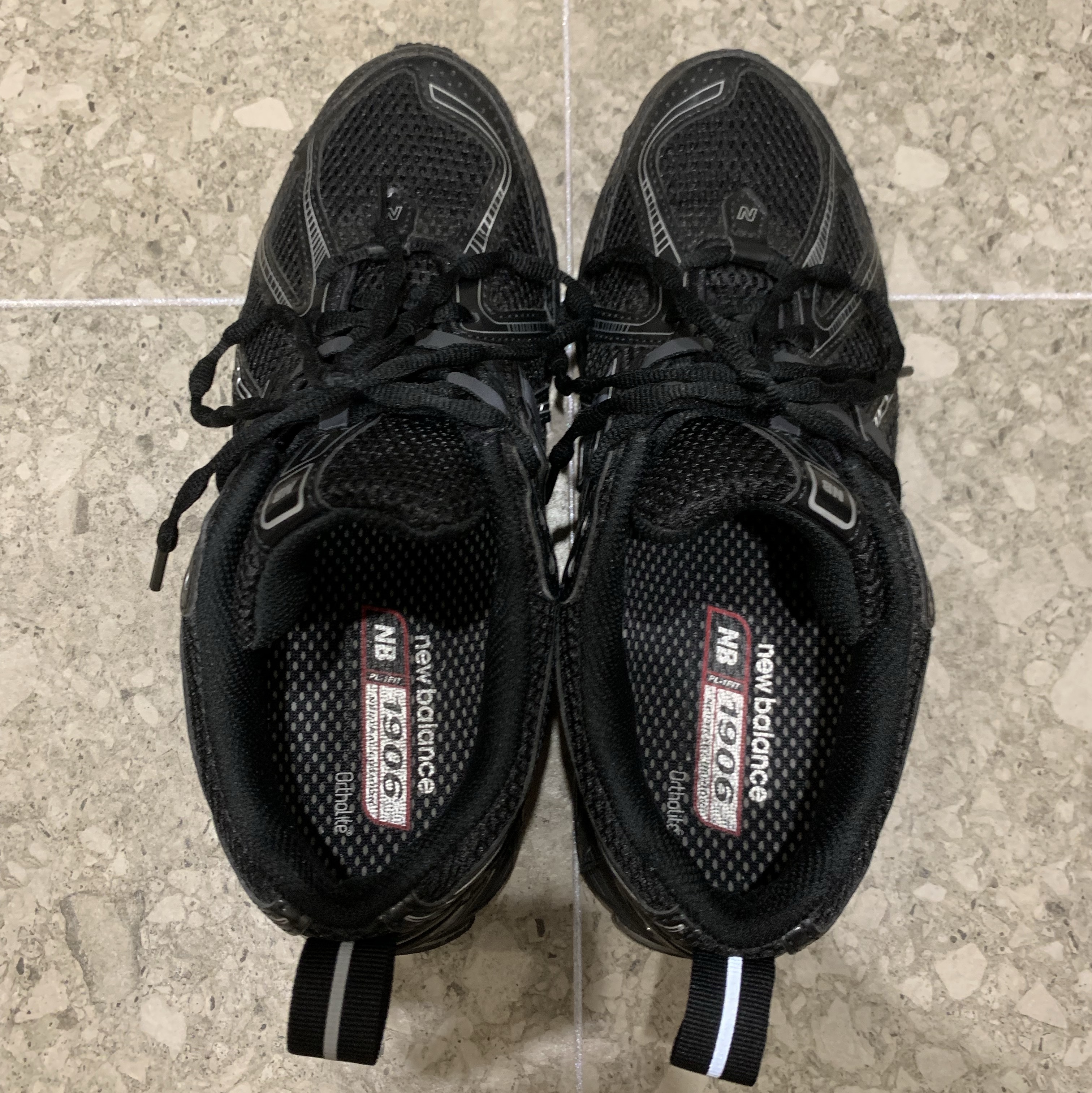 New Balance 1906R Black Silver Metallic 착용 스타일