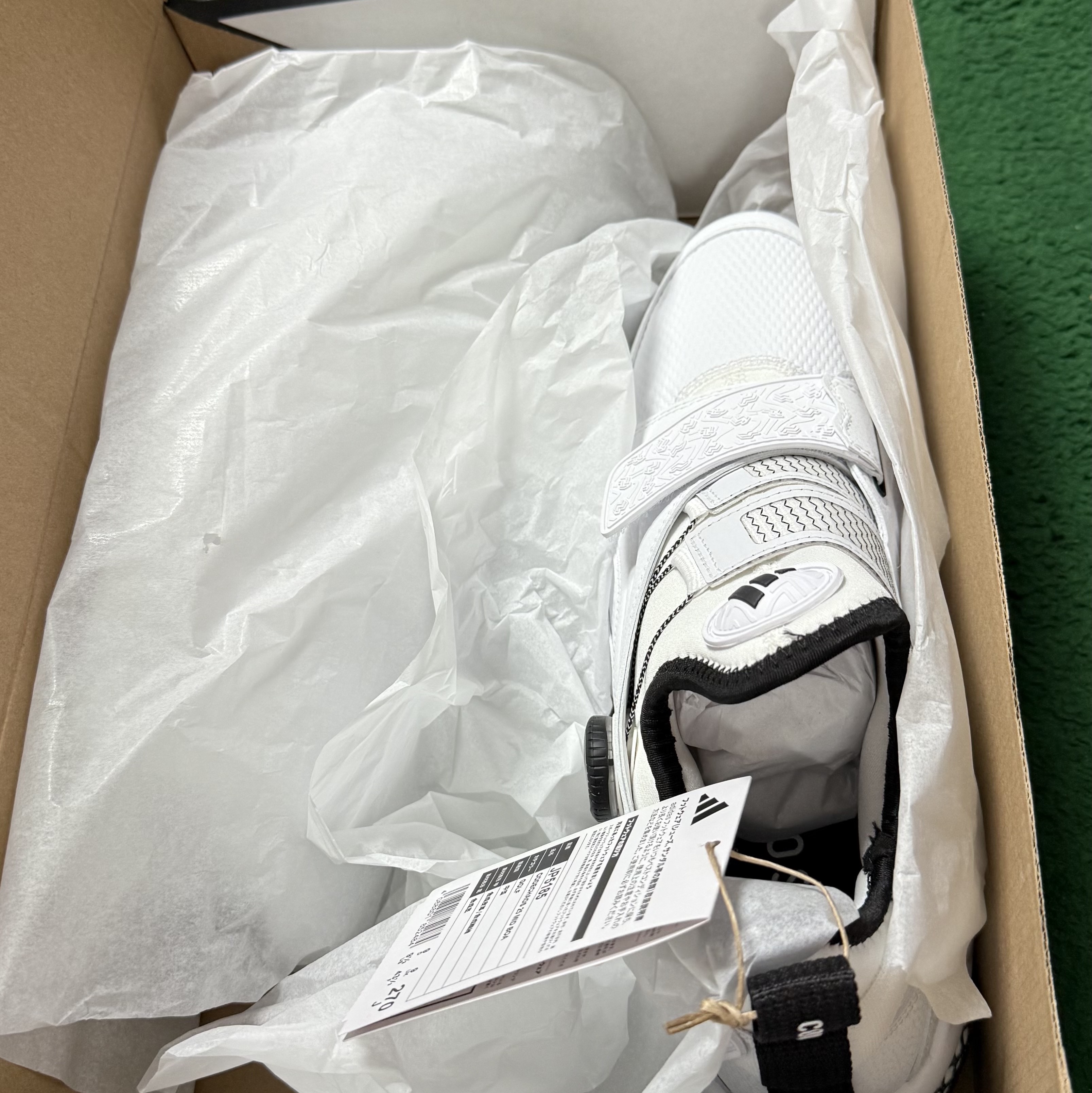 Adidas Golf Codechaos 25 Midcut Boa Spikeless Cloud White Core Black 착용 스타일