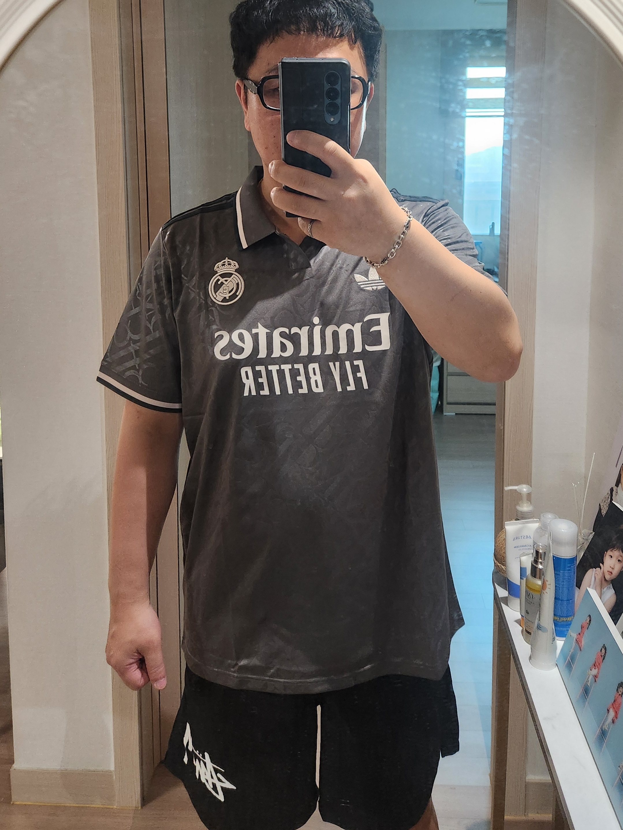 Adidas Real Madrid 2024/25 3rd Jersey Charcoal - KR Sizing (Non Marking Ver.), Gucci Interlocking G Bracelet Silver 착용 스타일