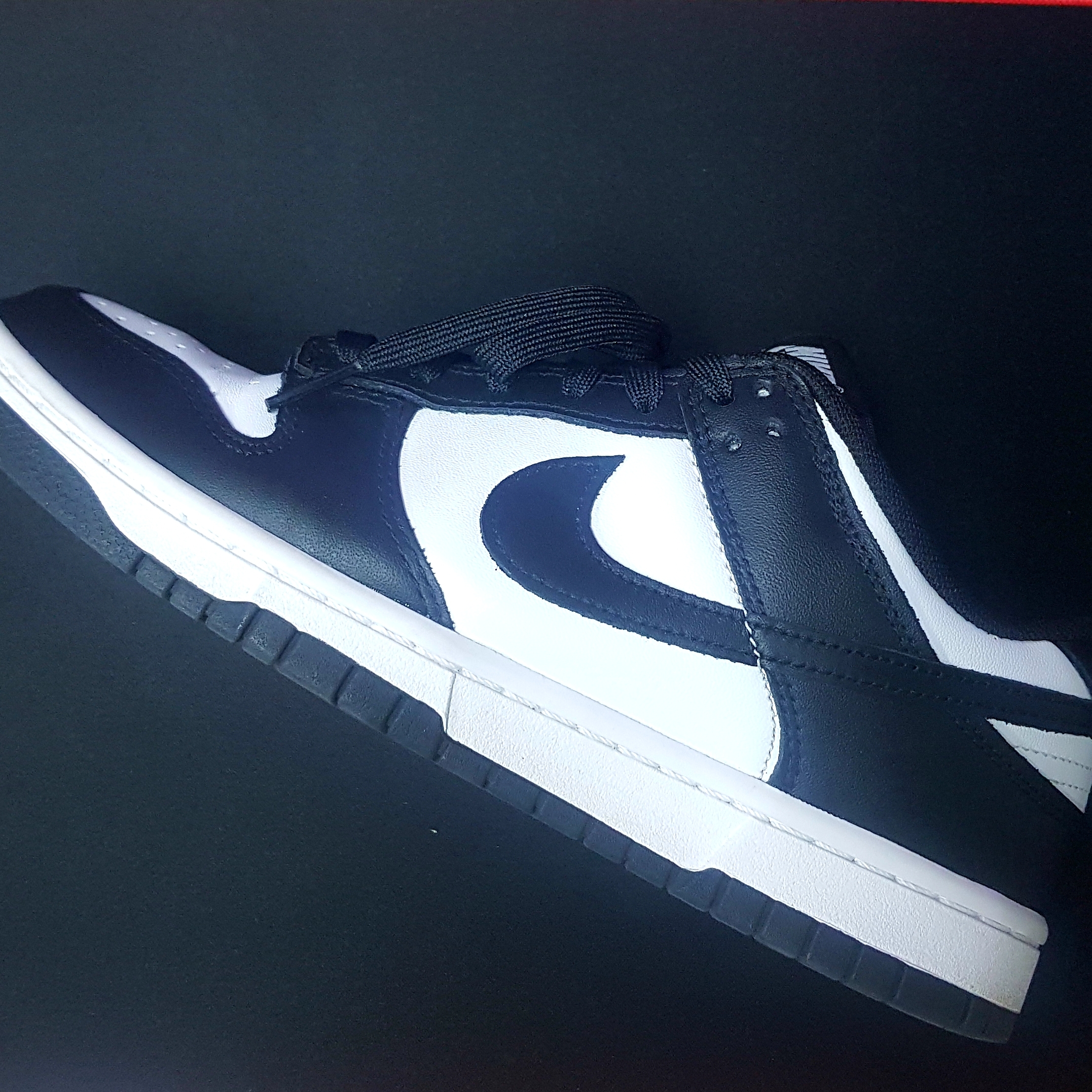 Nike Dunk Low Retro Black 착용 스타일