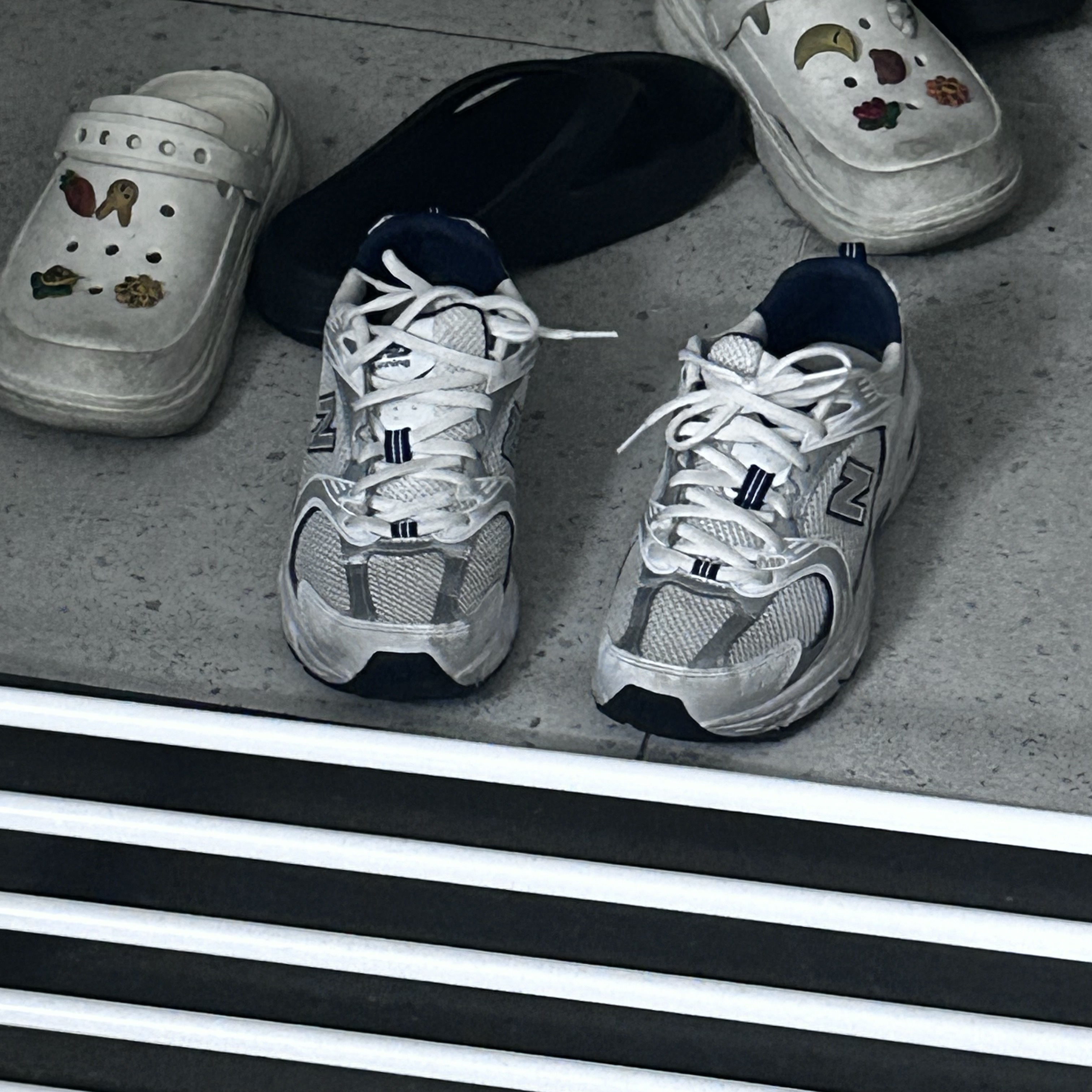 New Balance 530 White 착용 스타일
