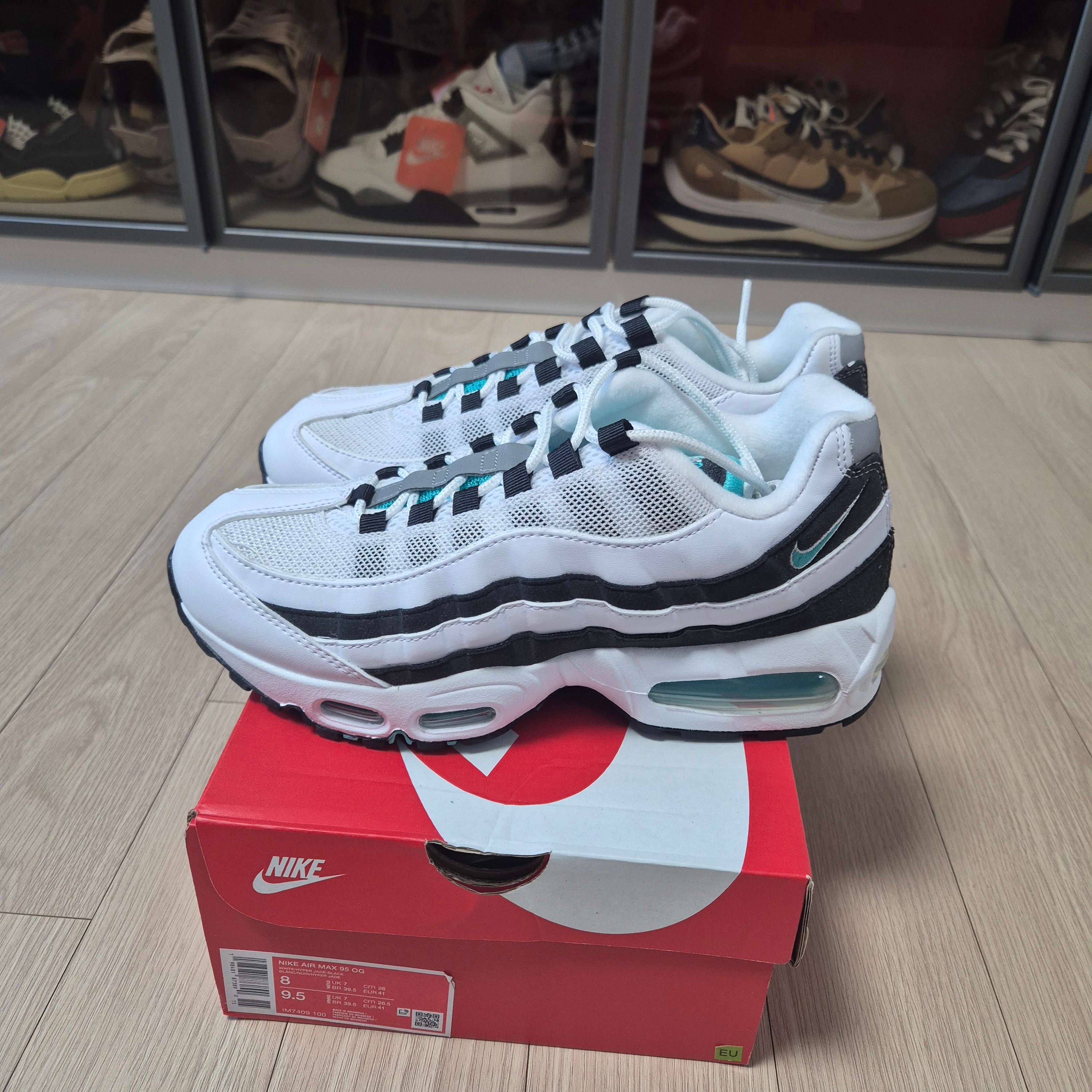 Nike Air Max 95 OG White and Black 착용 스타일 - 4
