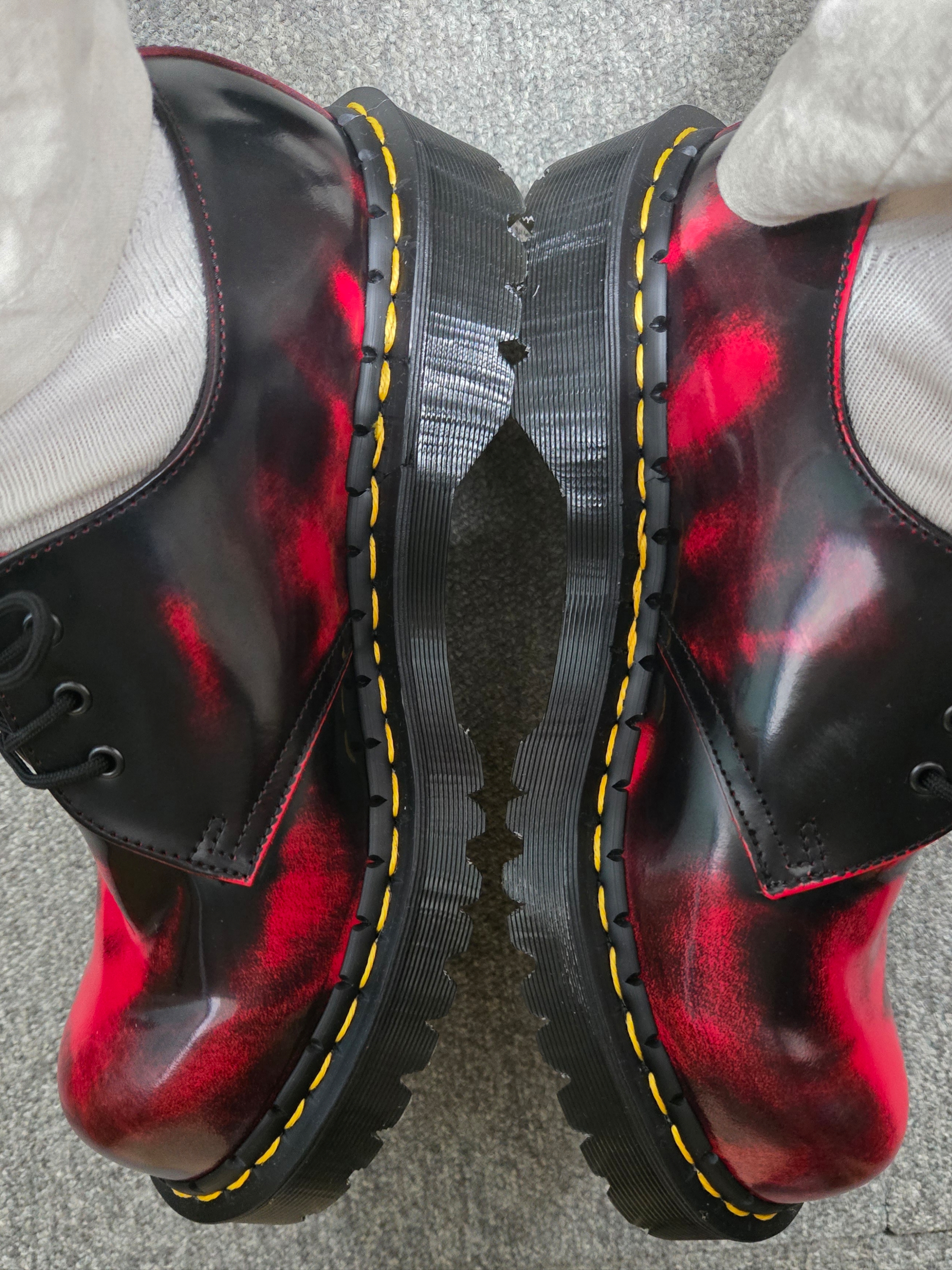 Dr. Martens 1461 Rub Off Multi Black 착용 스타일