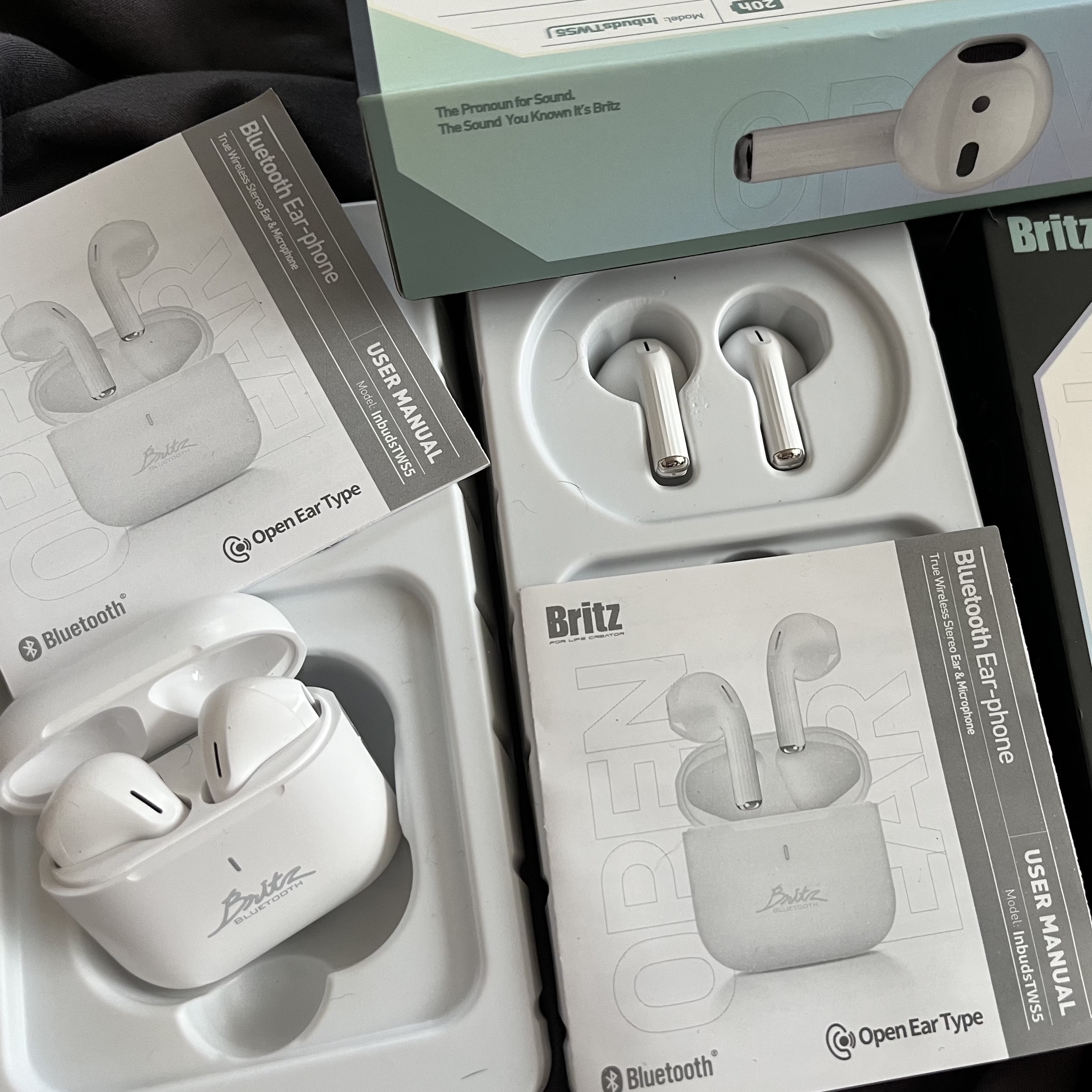 Britz InbudsTWS5 Bluetooth 5.4 Open Type ENC Earphones 착용 스타일 - 1