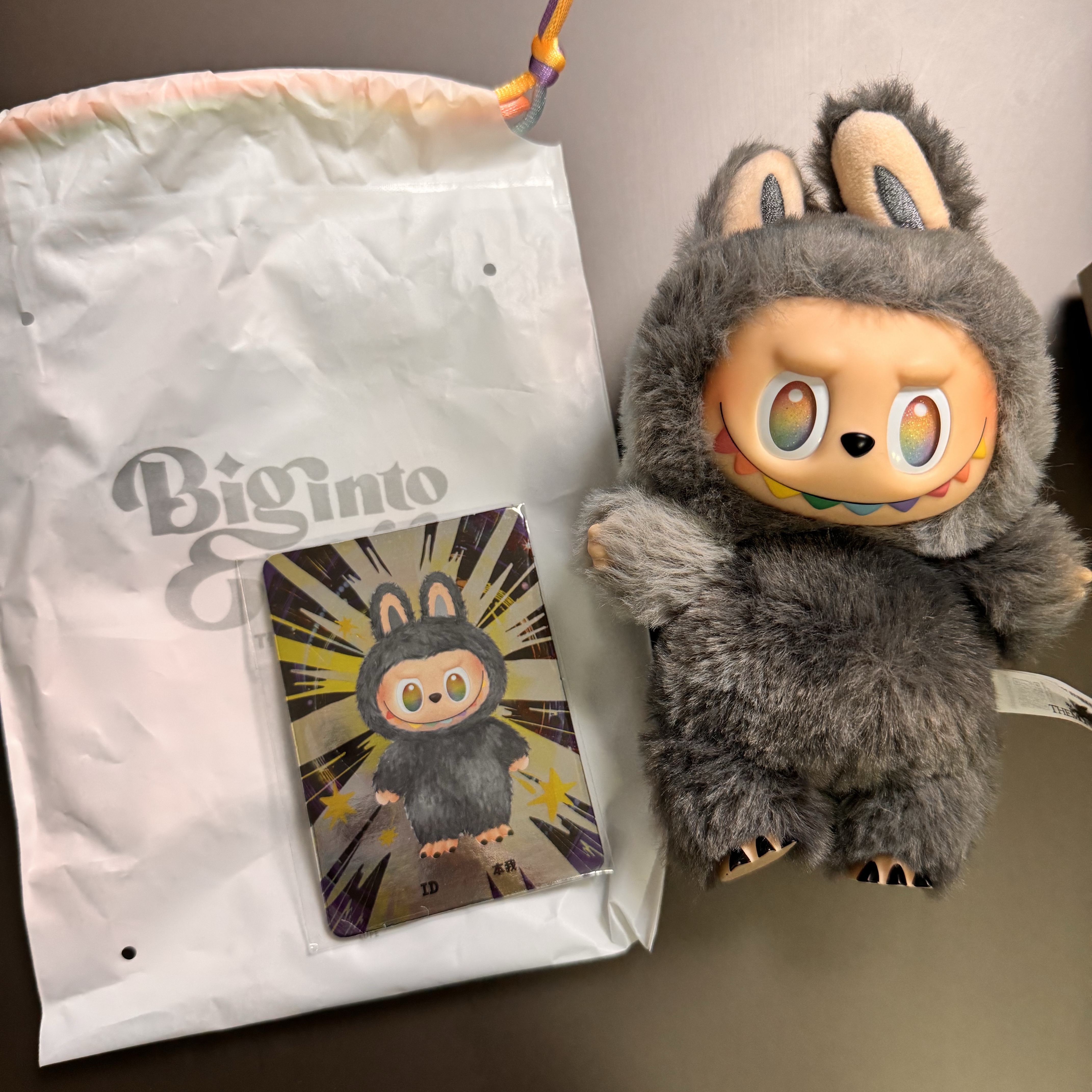 Pop Mart Labubu The Monsters Highlight Series ID Keyring (Opened Case) 착용 스타일