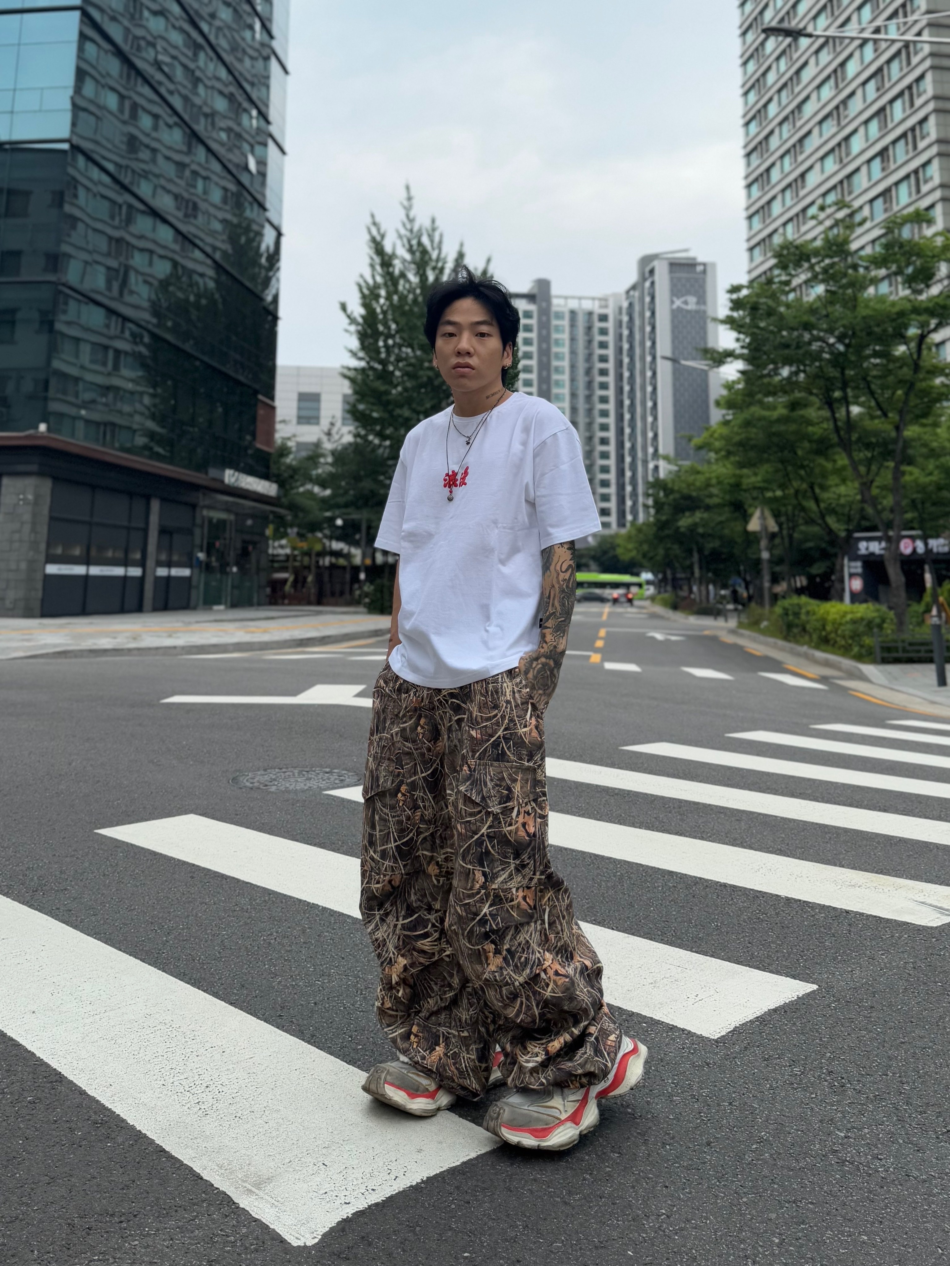 Wapworks Utility 3T Lite Cargo Realtree, Balenciaga Cargo Sneakers Beige Grey Red 착용 스타일 - 1