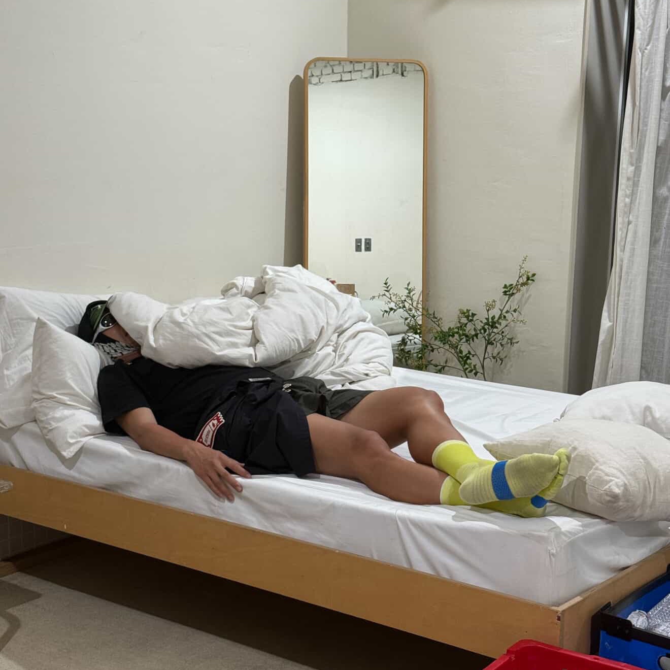 Hoka Hopara 2 Shifting Sand, Nike NRG Solo Swoosh Fleece Shorts Dark Grey Heather - Asia 착용 스타일 - 8