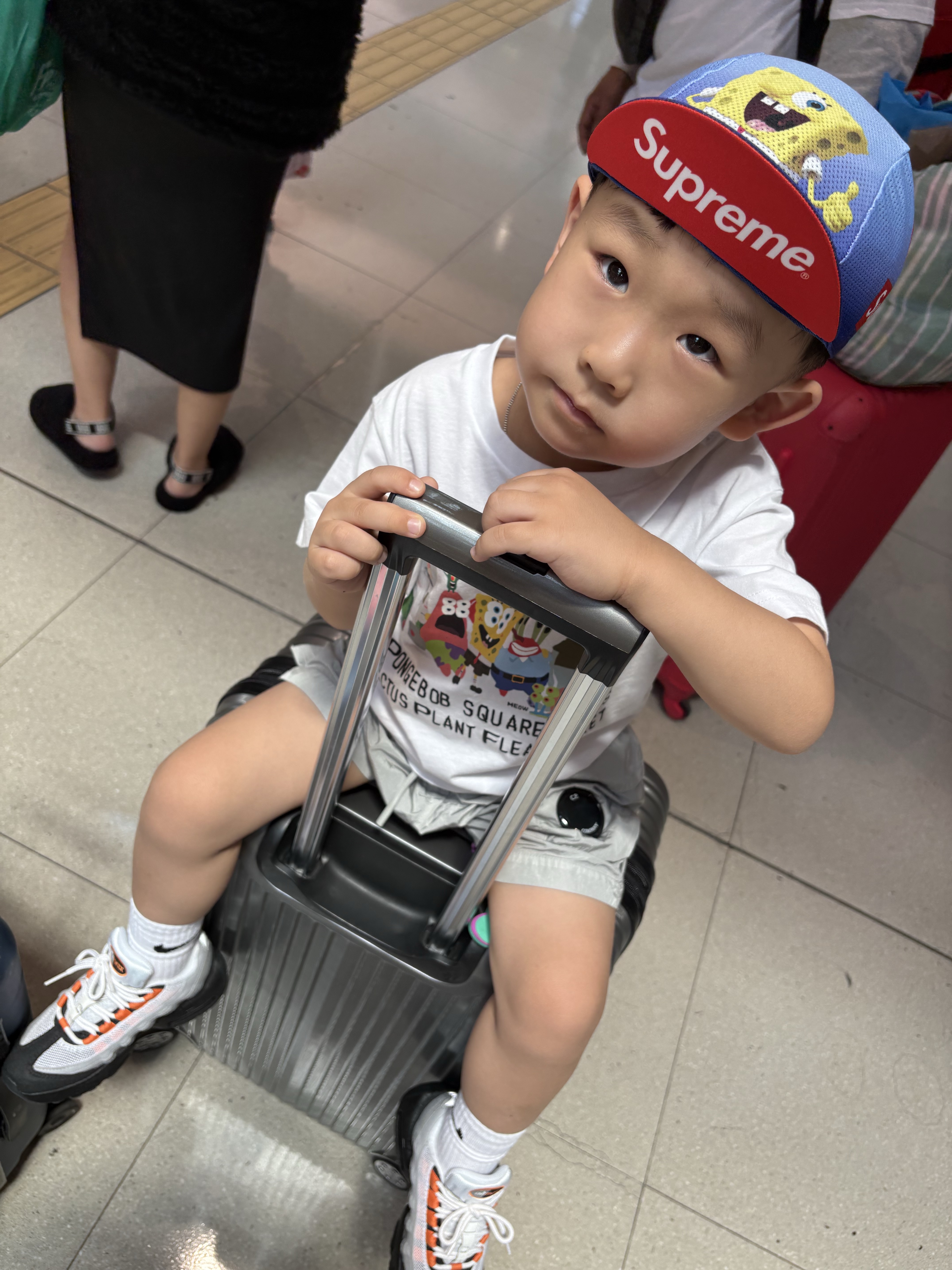 Supreme x SpongeBob SquarePants Castelli Cycling Cap Blue - 25SS, (PS) Nike Air Max 95 OG Bright Mandarin μ°©μ© μ€νμΌ - 1