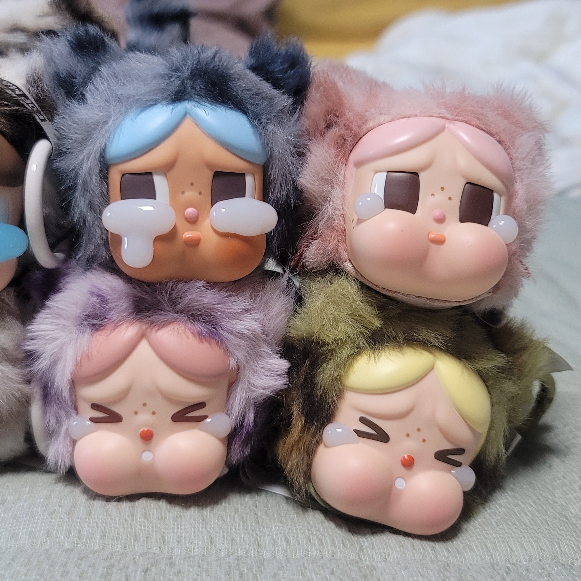 Pop Mart Crybaby Wild But Cutie Series Vinyl Plush Pendant (6 Blind Boxes) 착용 스타일 - 1