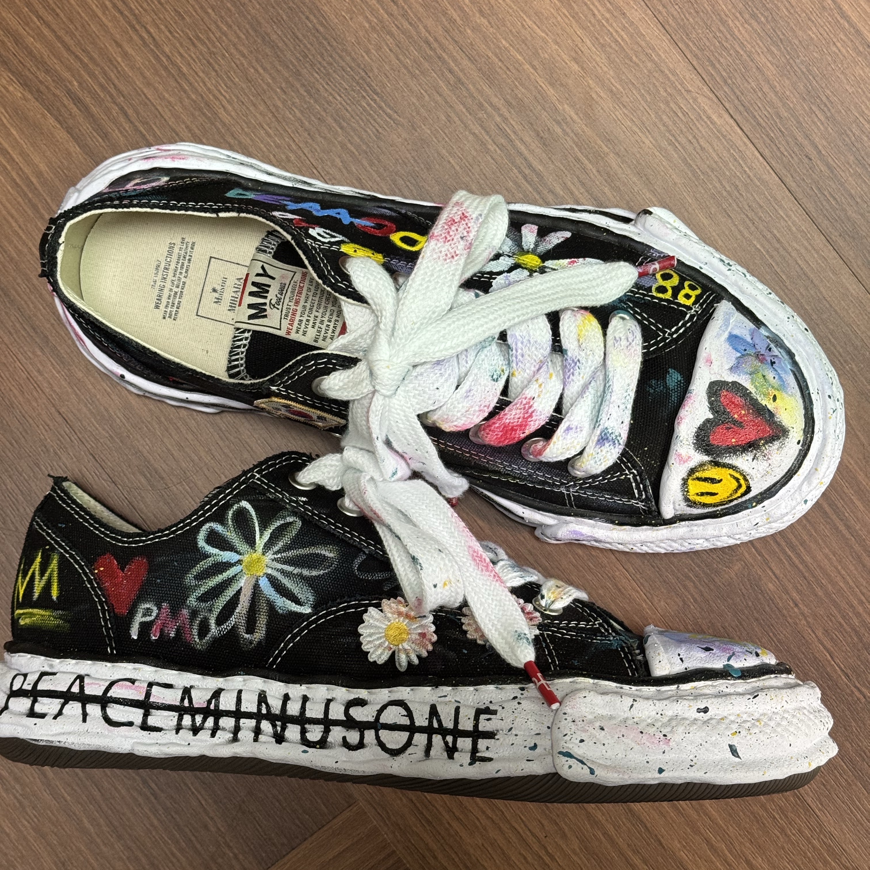 Maison Mihara Yasuhiro Peterson OG Sole Canvas Low Sneakers Black 착용 스타일 - 2