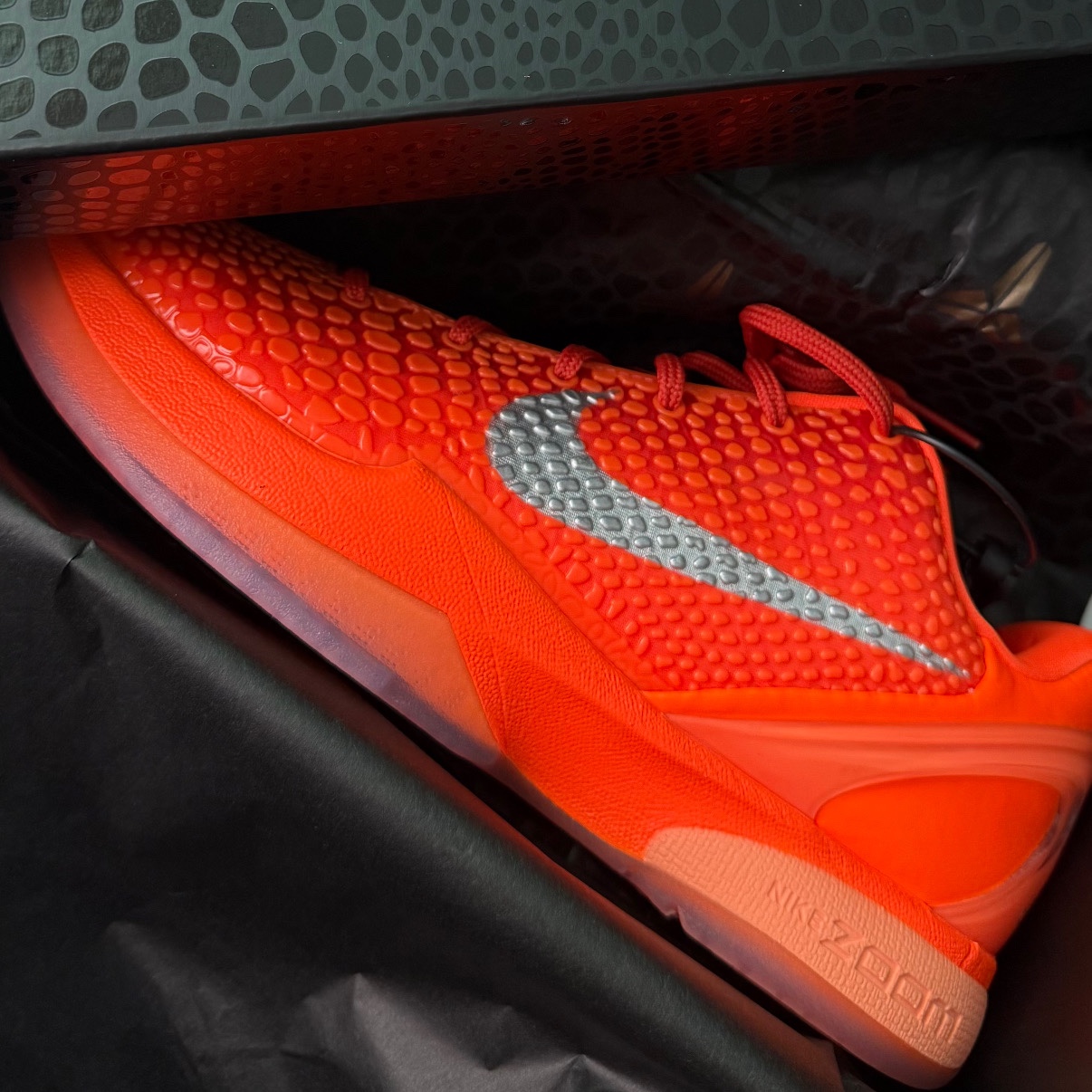 Nike Kobe 6 Protro Total Orange 착용 스타일