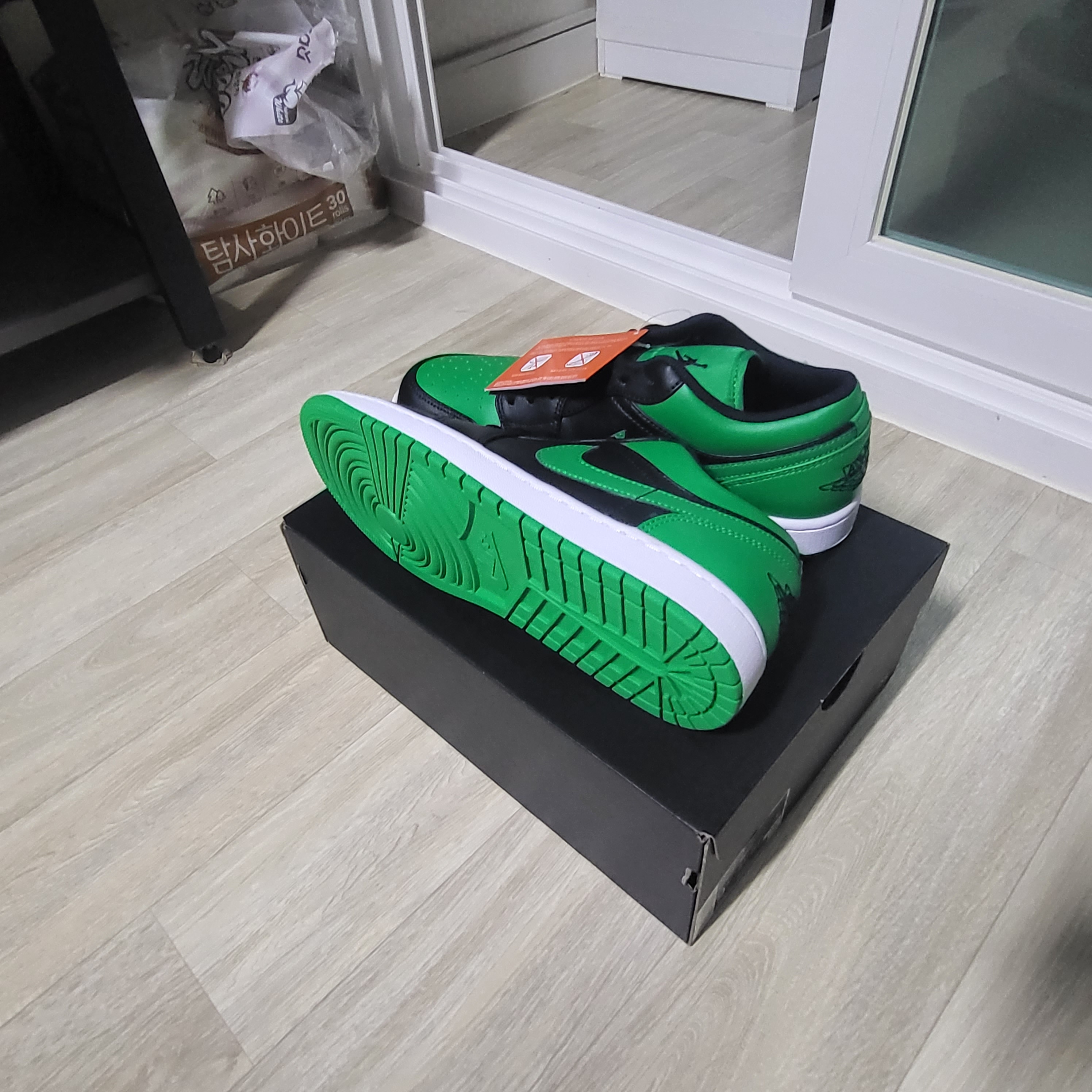 (GS) Jordan 1 Low Green Toe, Jordan 1 Low Green Toe 착용 스타일 - 2